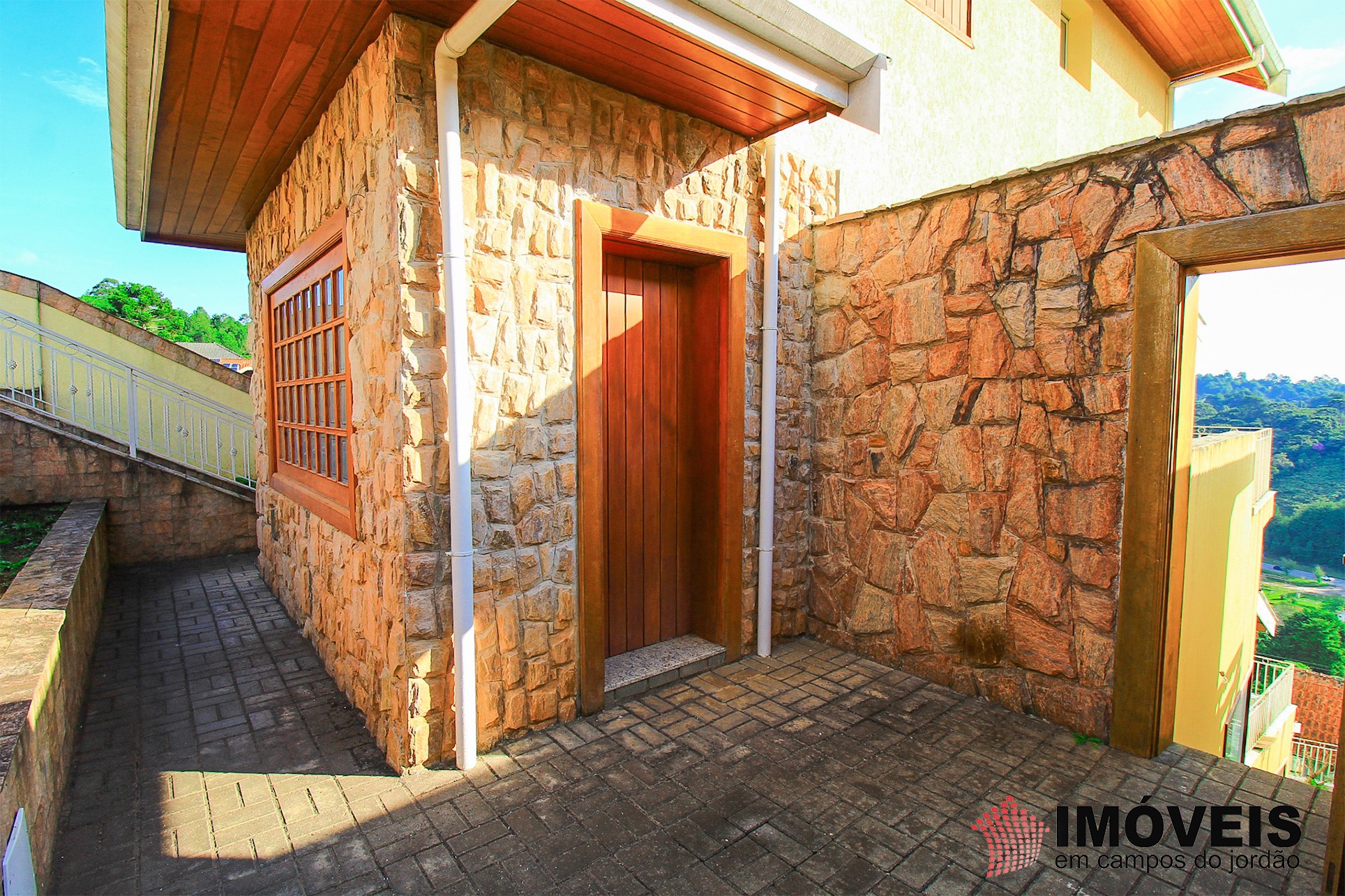 1 para Casas - Venda em Campos do Jordão