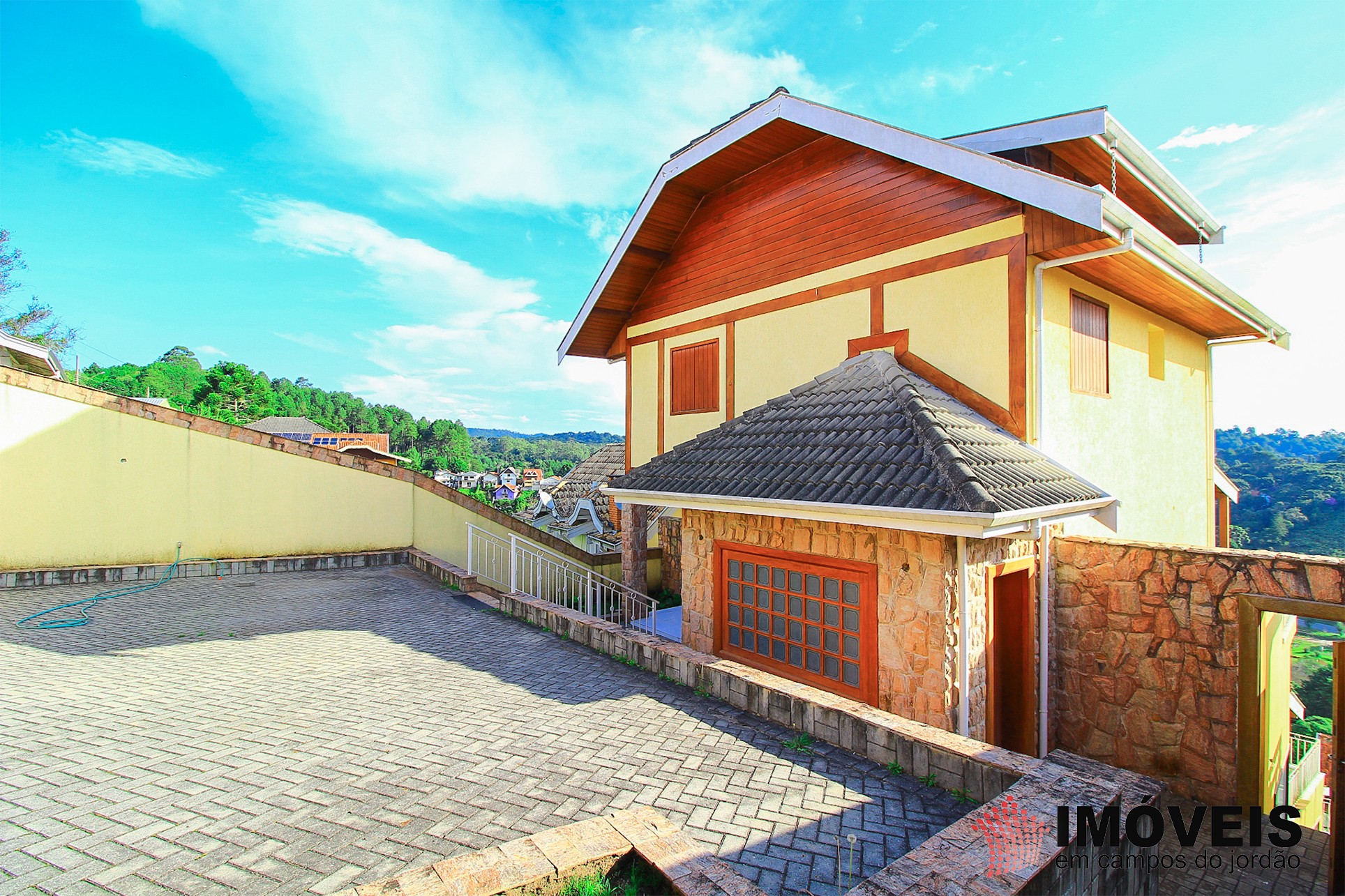 1 para Casas - Venda em Campos do Jordão