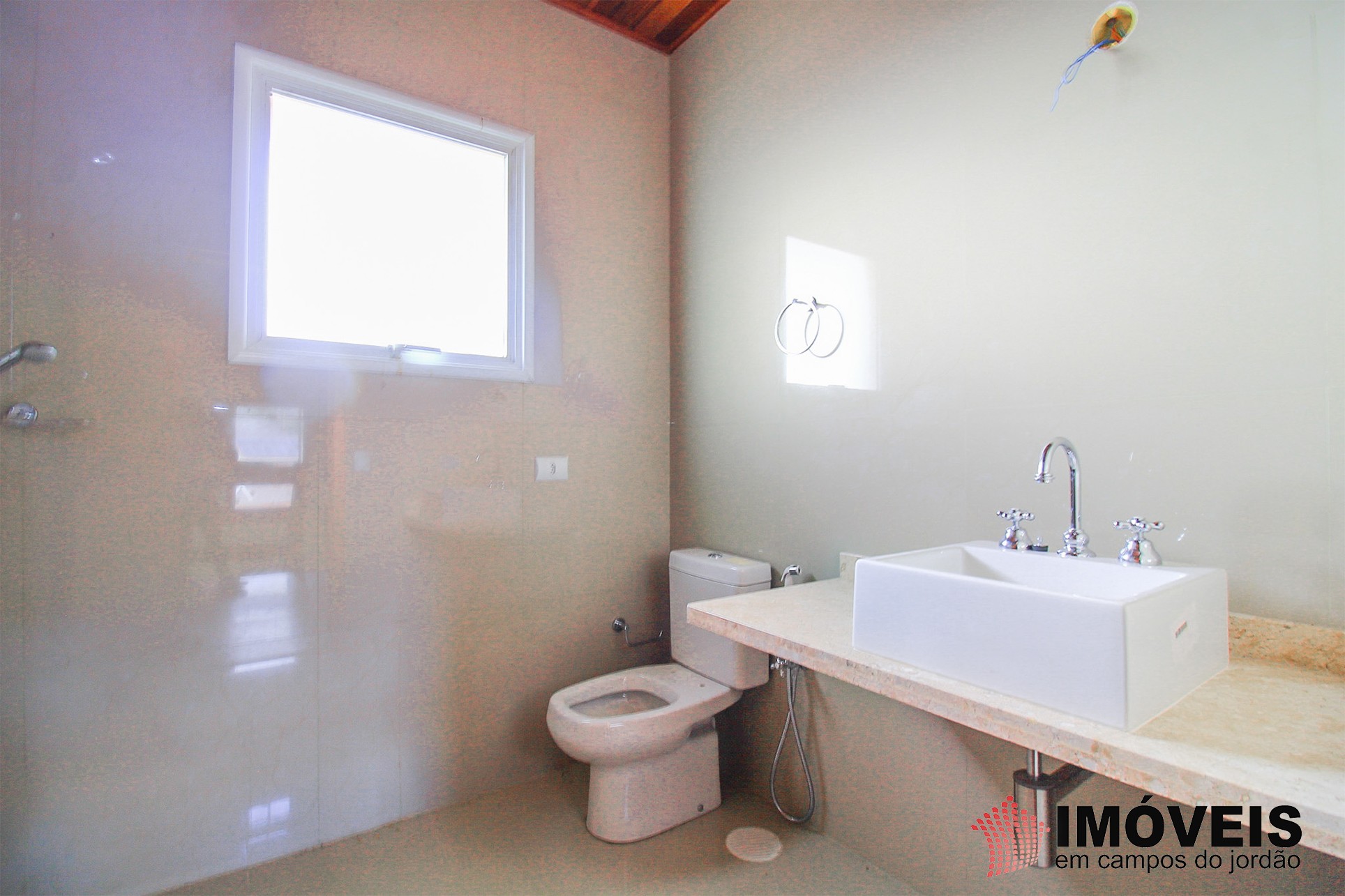 1 para Casas - Venda em Campos do Jordão
