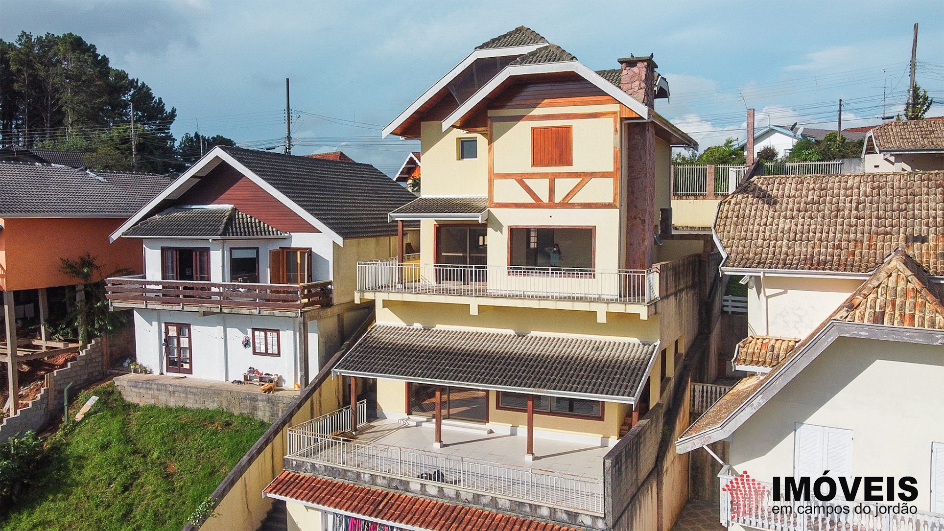 1 para Casas - Venda em Campos do Jordão