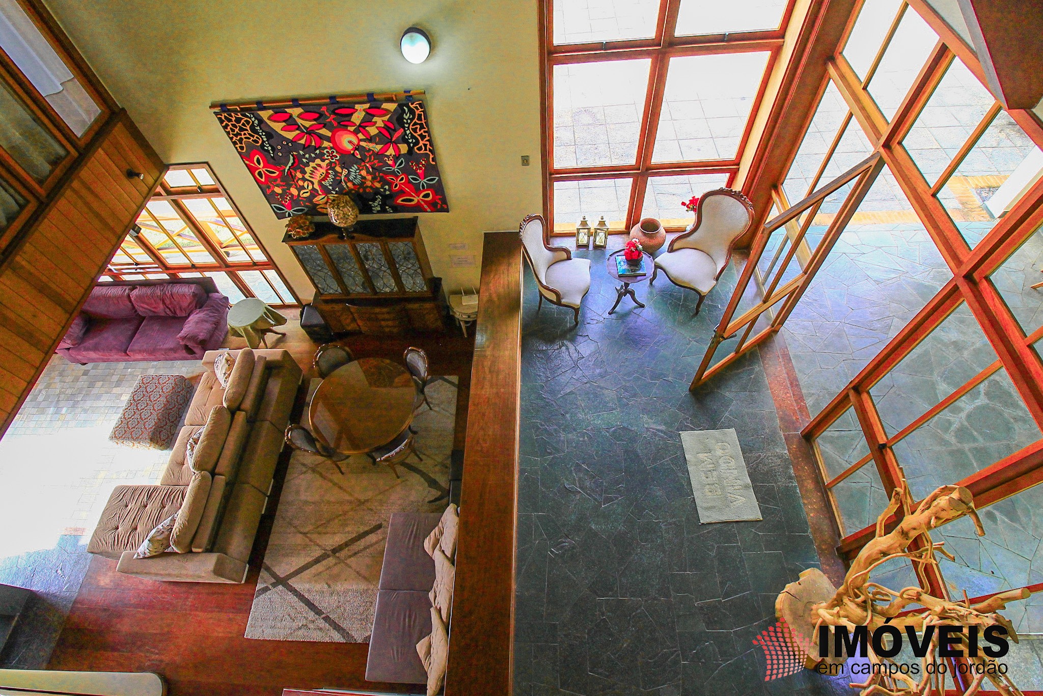 1 para Casas - Venda em Campos do Jordão