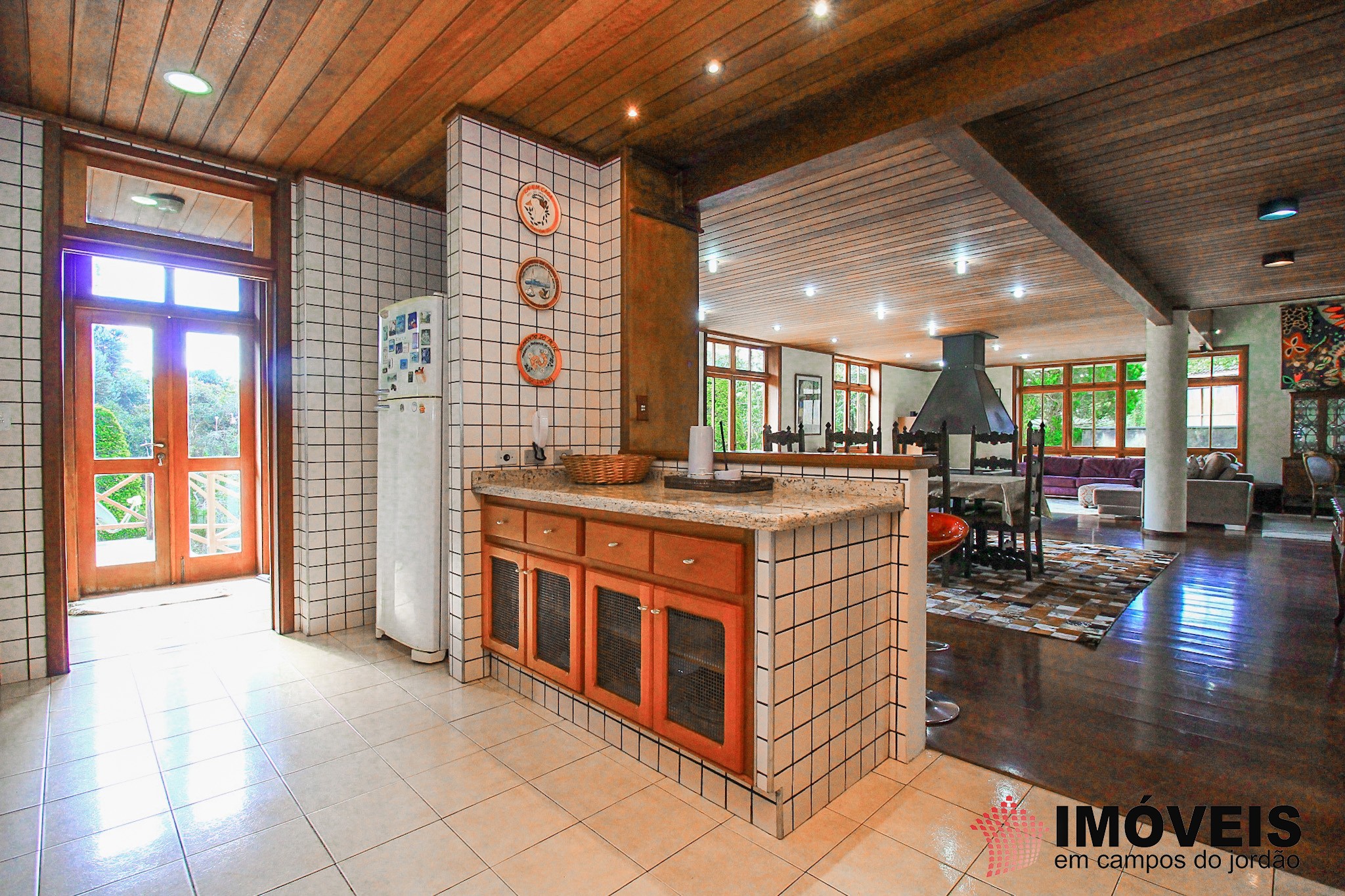 1 para Casas - Venda em Campos do Jordão