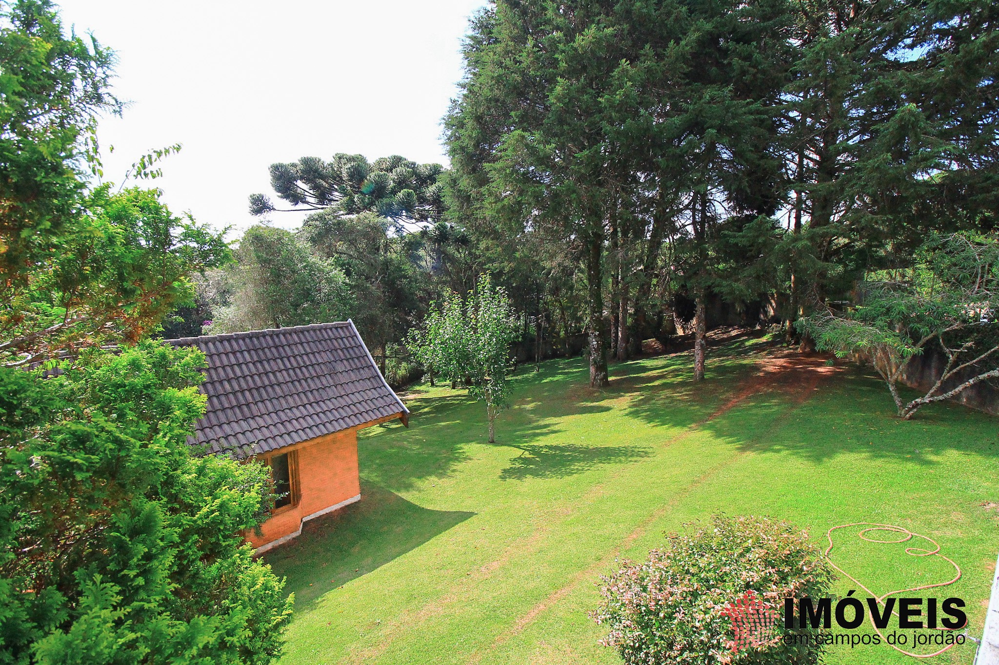 1 para Casas - Venda em Campos do Jordão