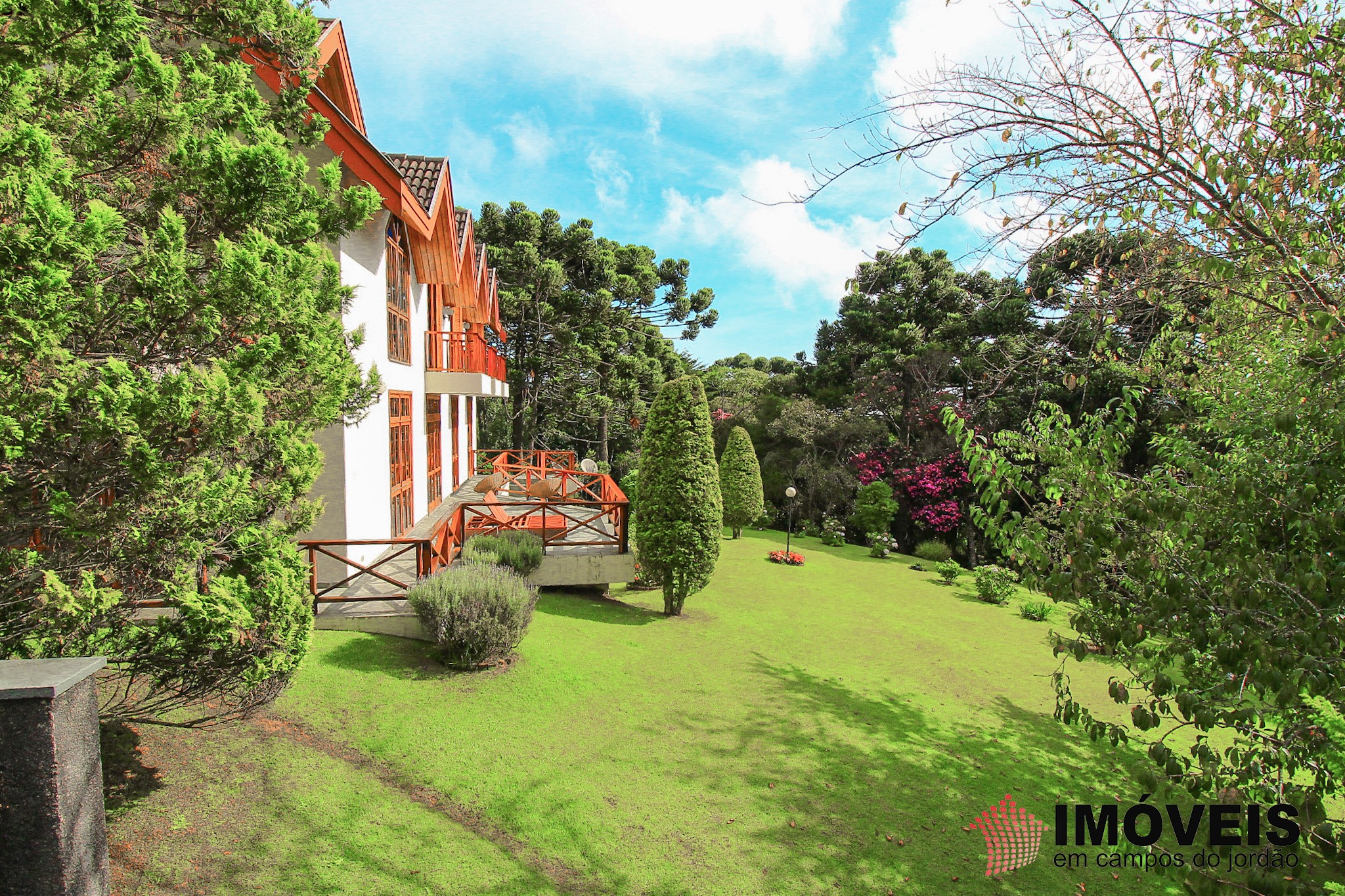 1 para Casas - Venda em Campos do Jordão