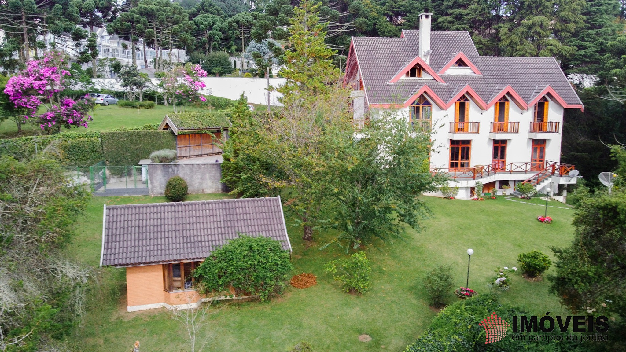 1 para Casas - Venda em Campos do Jordão