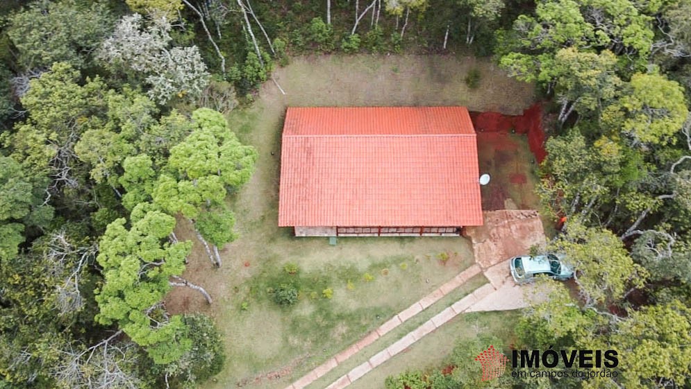 1 para Casas - Locação Temporária  em Campos do Jordão