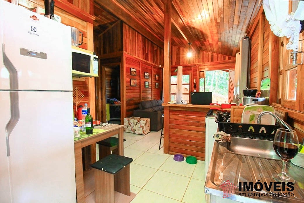 1 para Casas - Locação Temporária  em Campos do Jordão