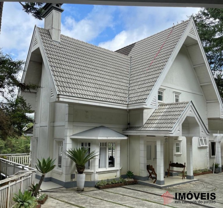 1 para Casas - Locação Temporária  em Campos do Jordão
