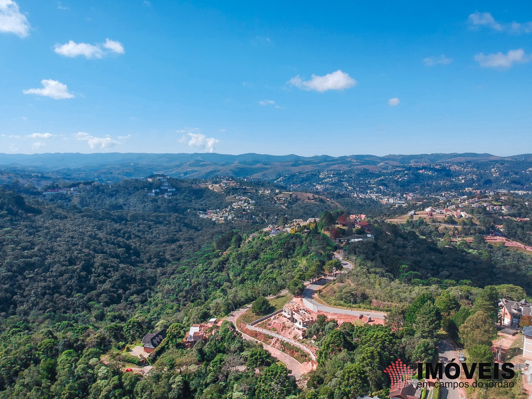 1 para Terrenos - Venda em Campos do Jordão