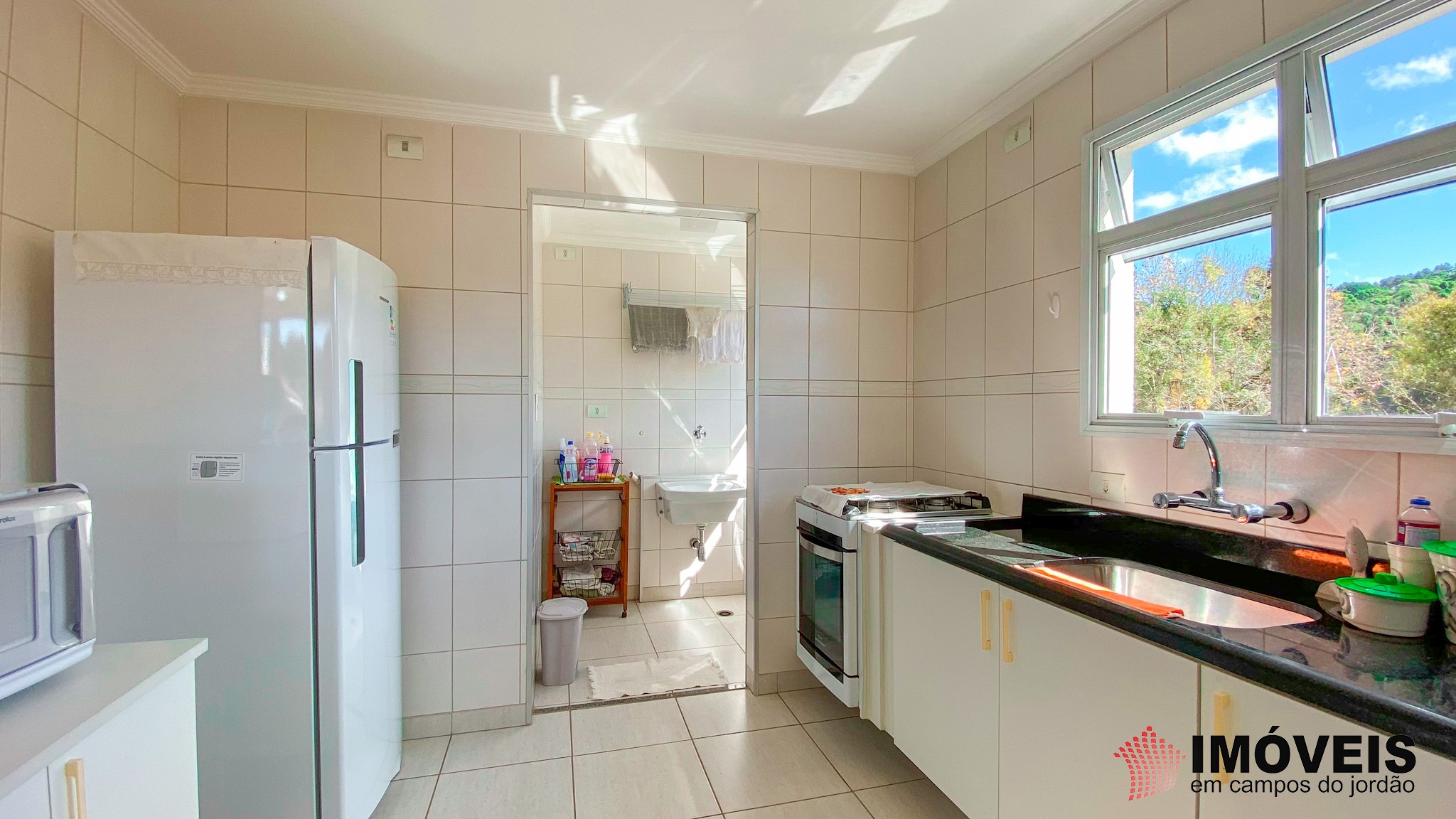 1 para Apartamentos - Venda em Campos do Jordão