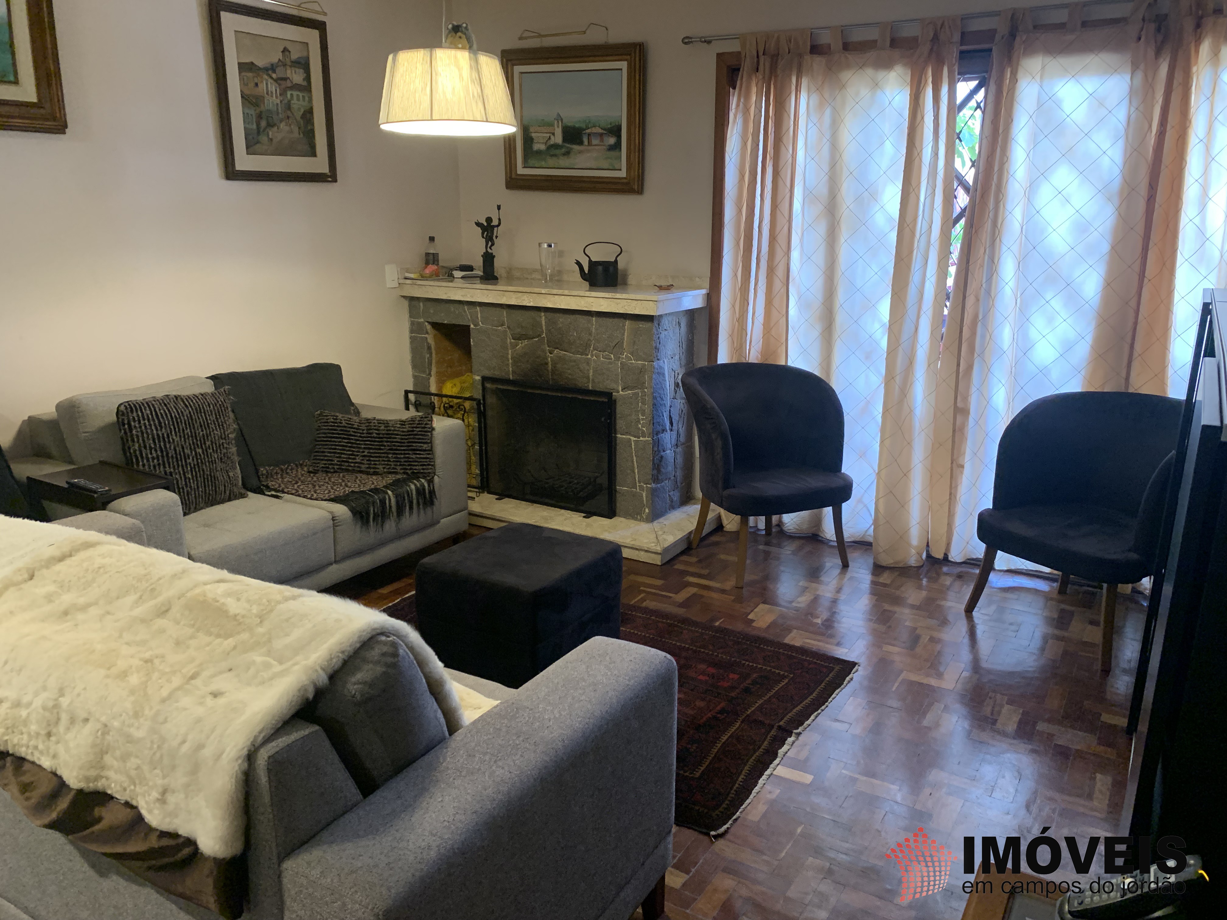 0 para Apartamentos - Venda em Campos do Jordão