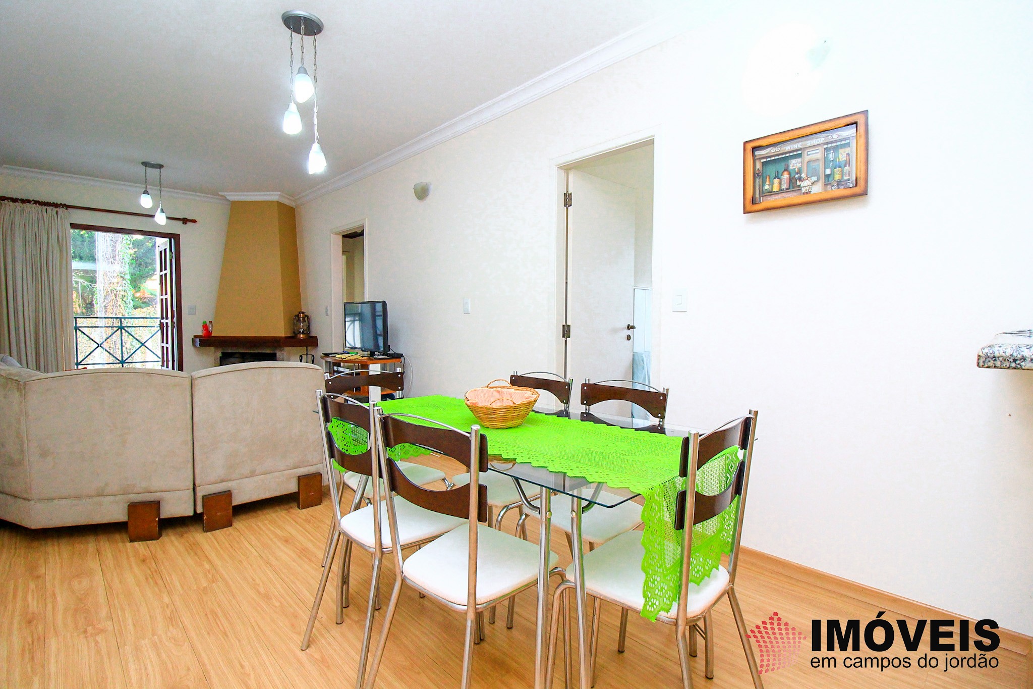 1 para Apartamentos - Venda em Campos do Jordão
