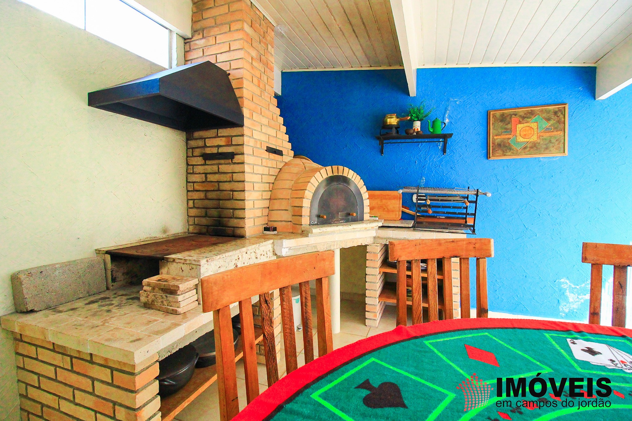 1 para Apartamentos - Venda em Campos do Jordão