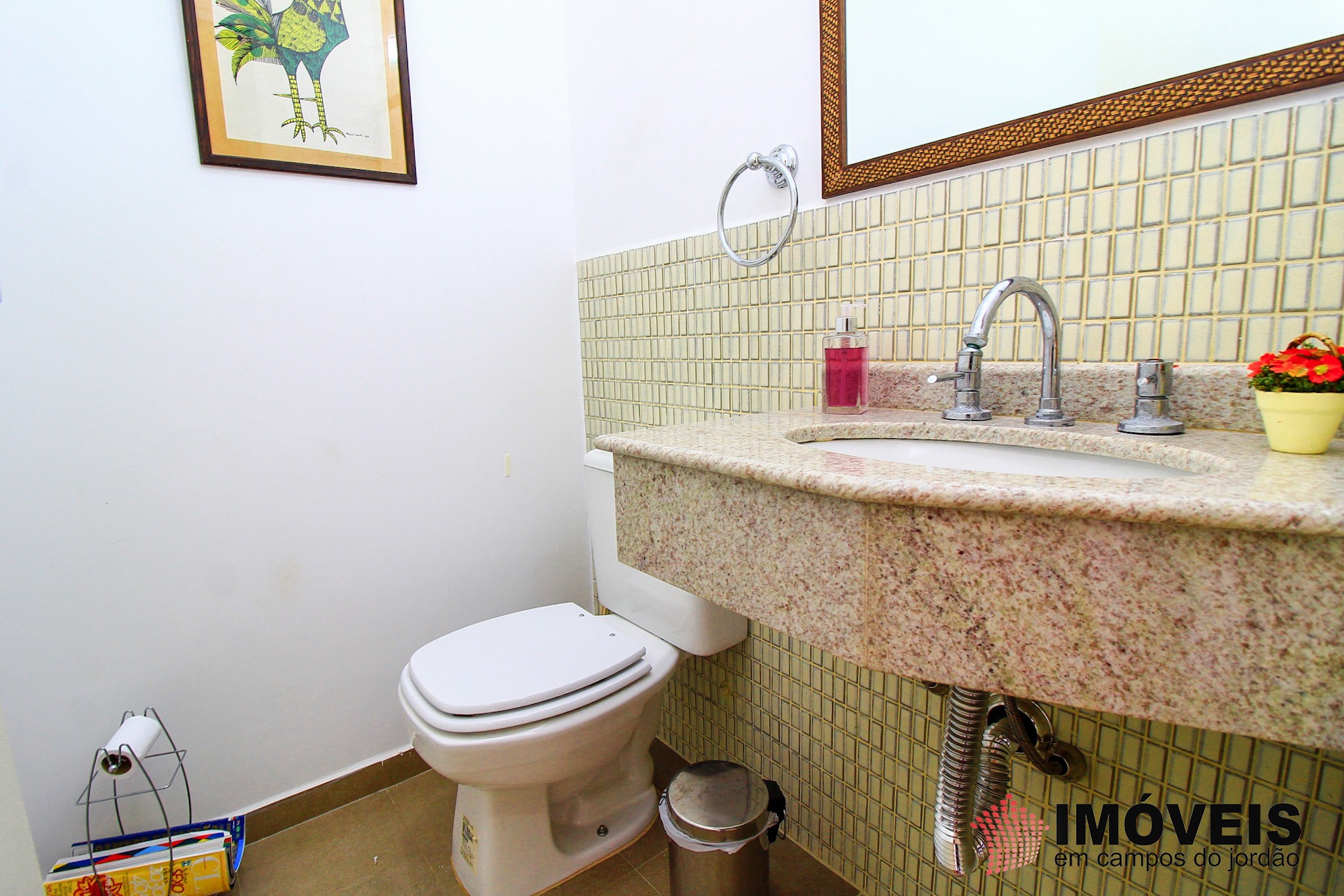 1 para Apartamentos - Venda em Campos do Jordão