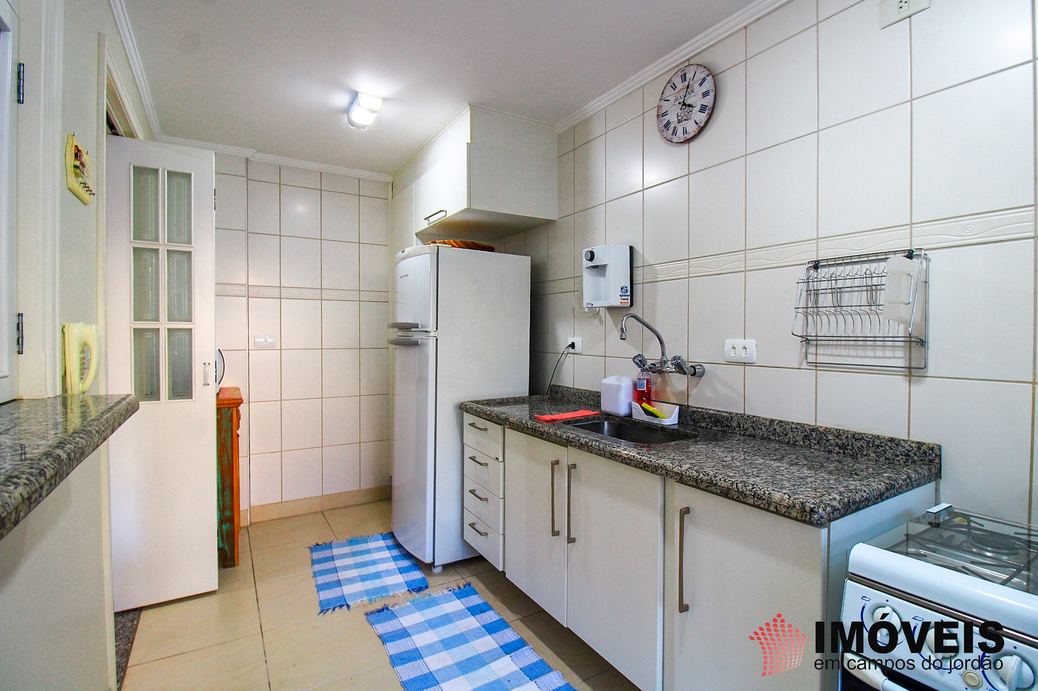 1 para Apartamentos - Venda em Campos do Jordão
