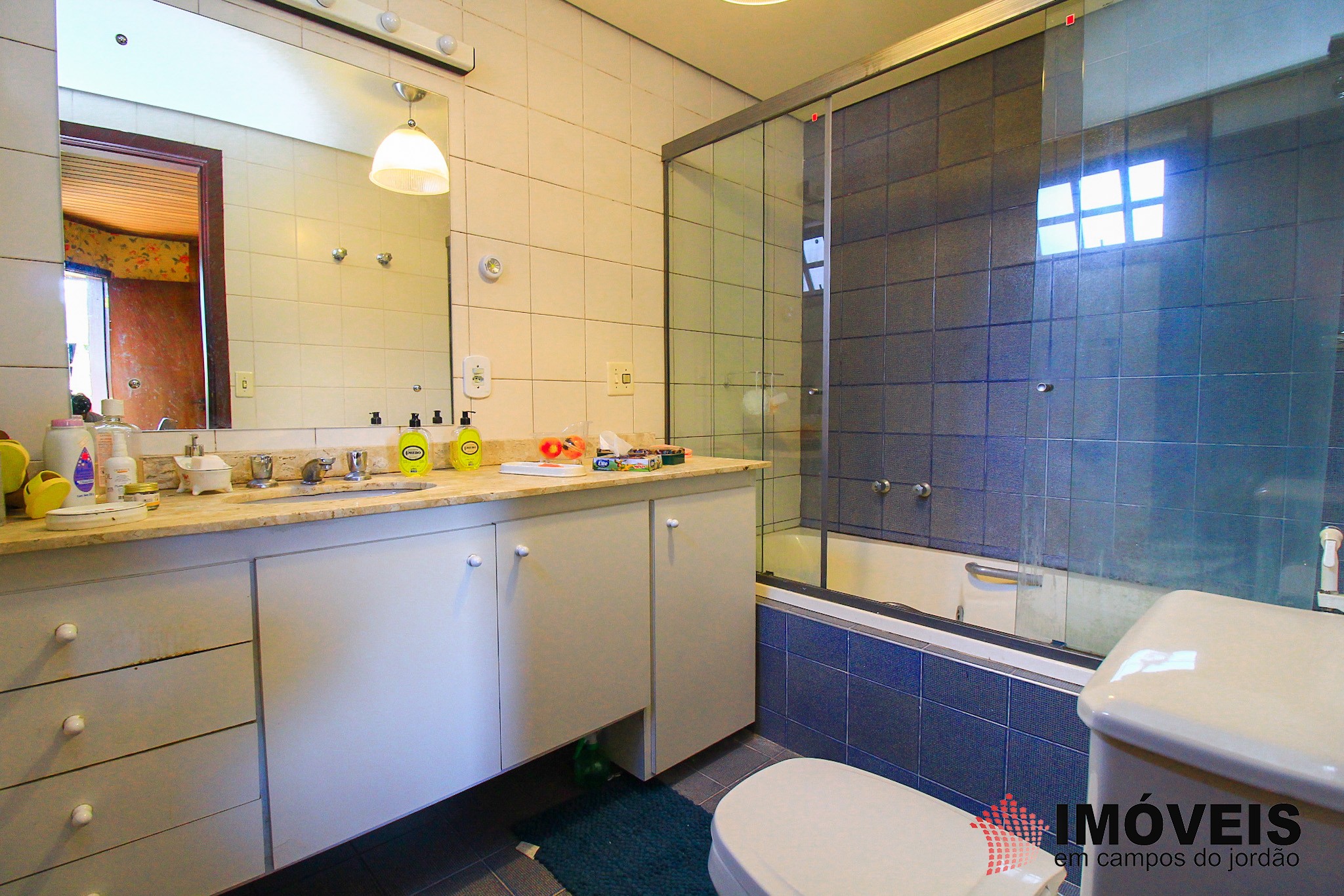 1 para Apartamentos - Venda em Campos do Jordão