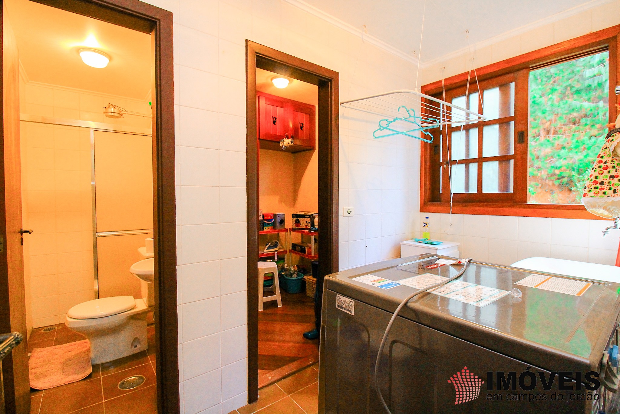1 para Apartamentos - Venda em Campos do Jordão