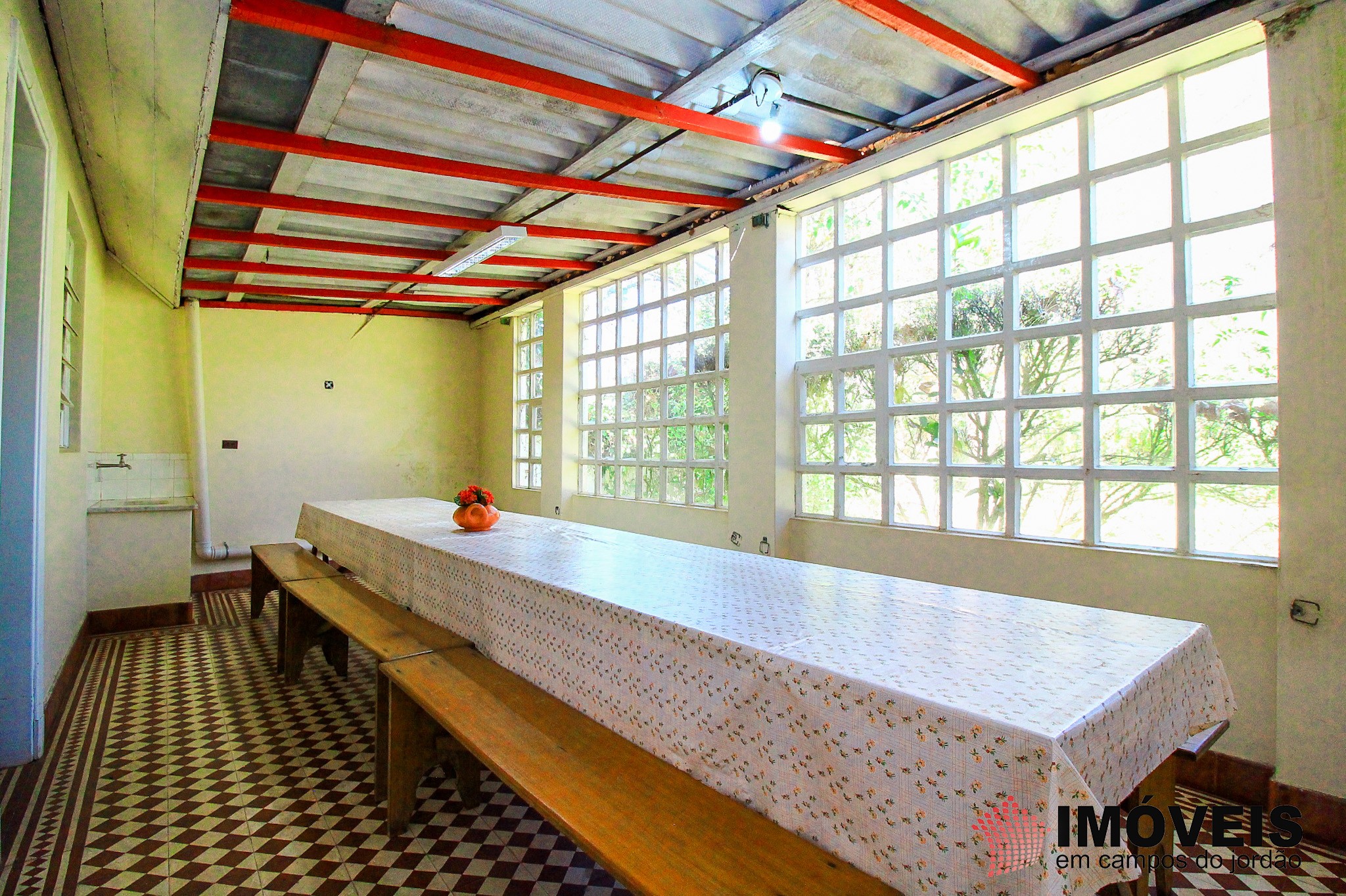 1 para Casas - Venda em Campos do Jordão