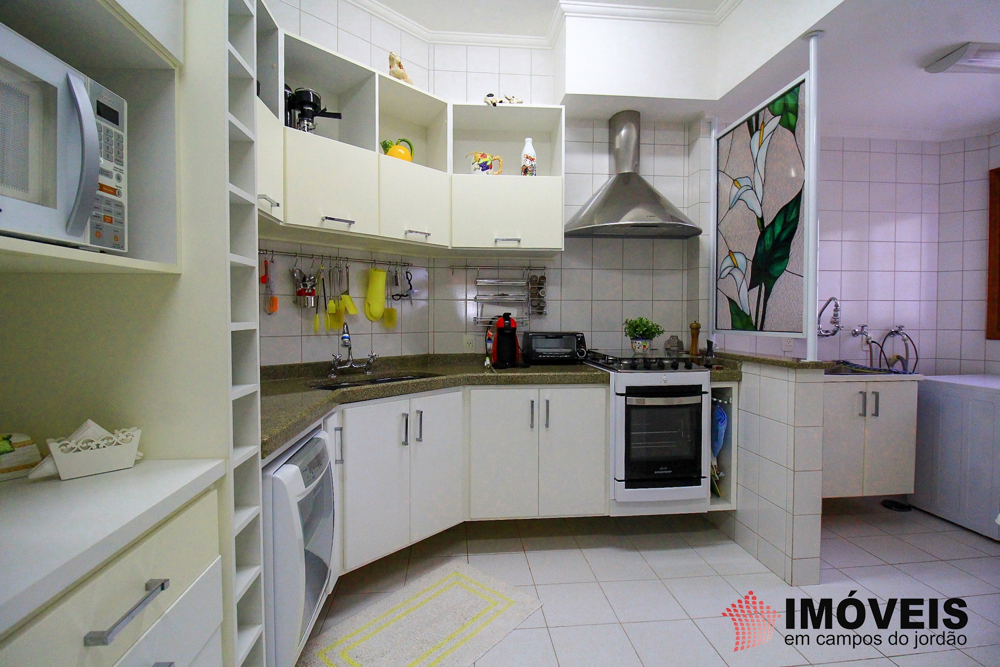 1 para Apartamentos - Venda em Campos do Jordão
