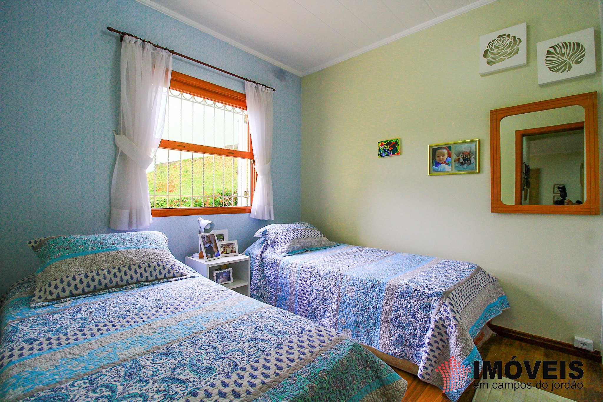 1 para Apartamentos - Venda em Campos do Jordão