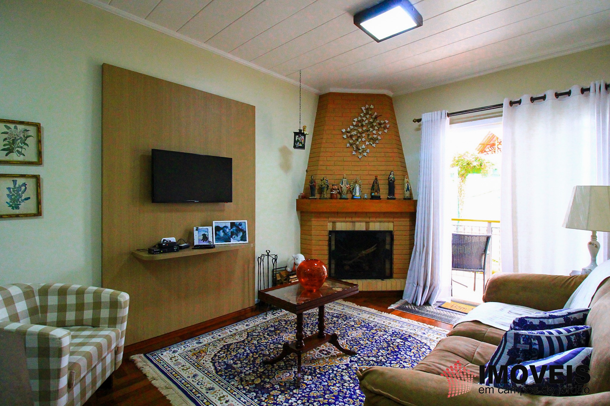 1 para Apartamentos - Venda em Campos do Jordão