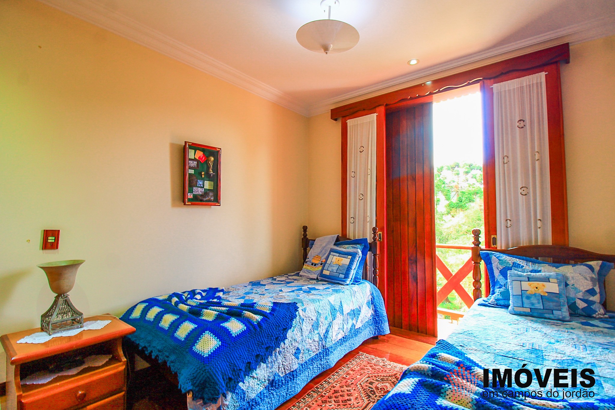 1 para Apartamentos - Venda em Campos do Jordão