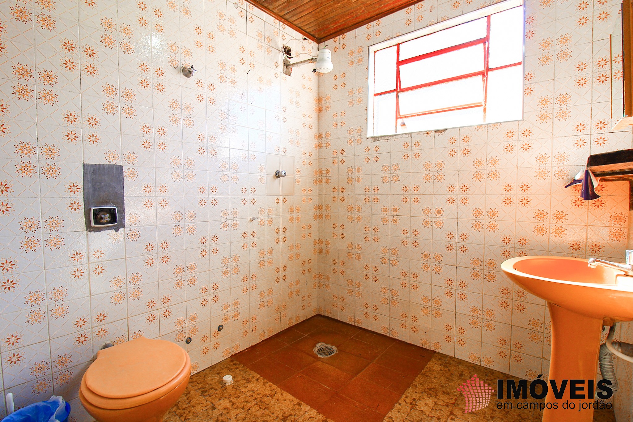 1 para Casas - Venda em Campos do Jordão