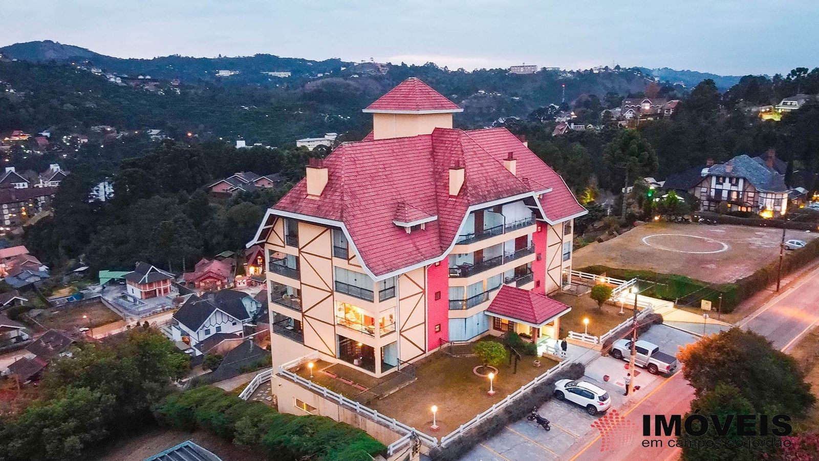 1 para Apartamentos - Venda em Campos do Jordão