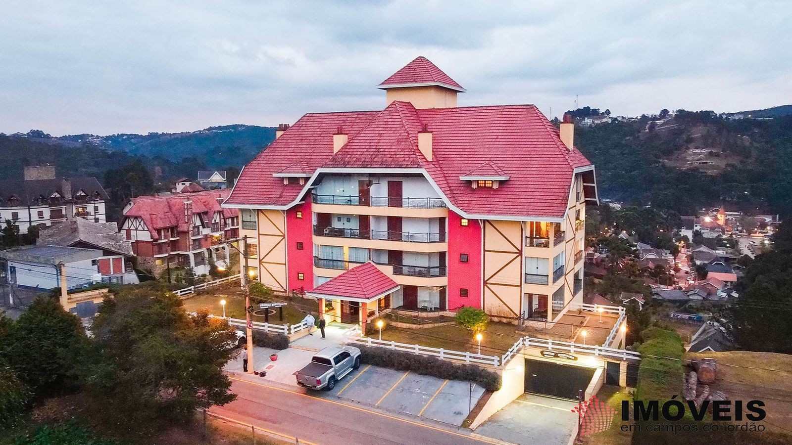 1 para Apartamentos - Venda em Campos do Jordão