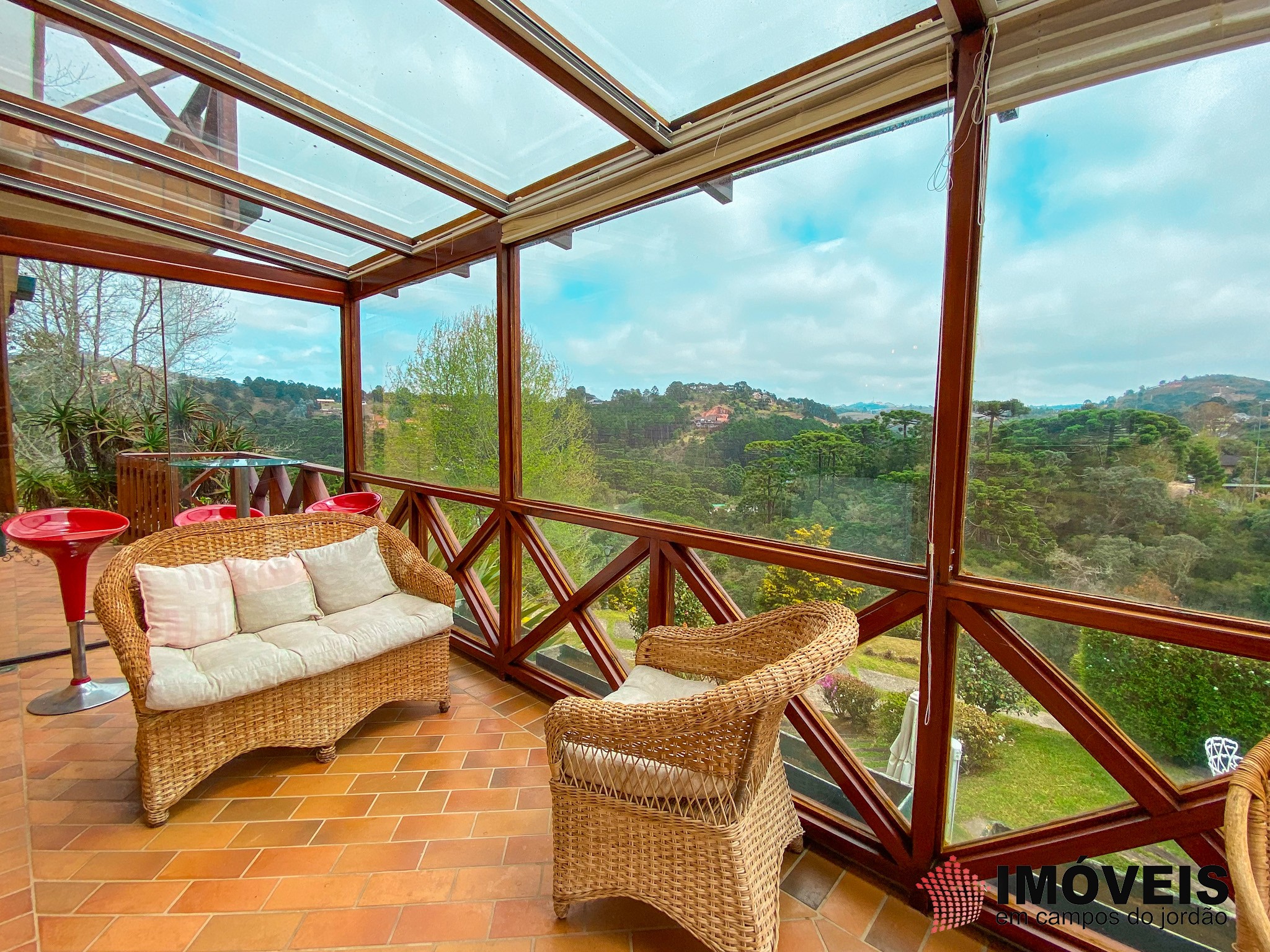 1 para Casas - Venda em Campos do Jordão