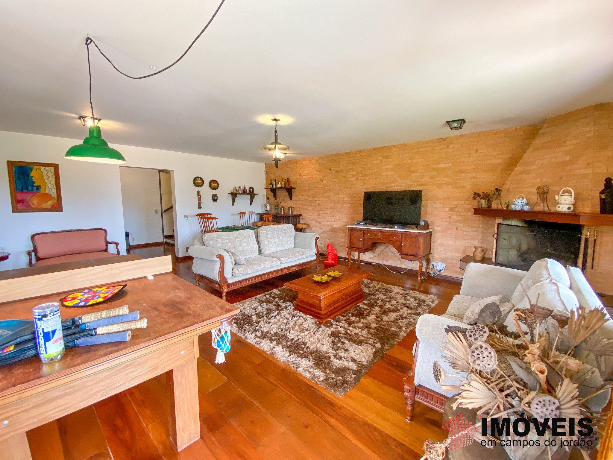 1 para Casas - Venda em Campos do Jordão
