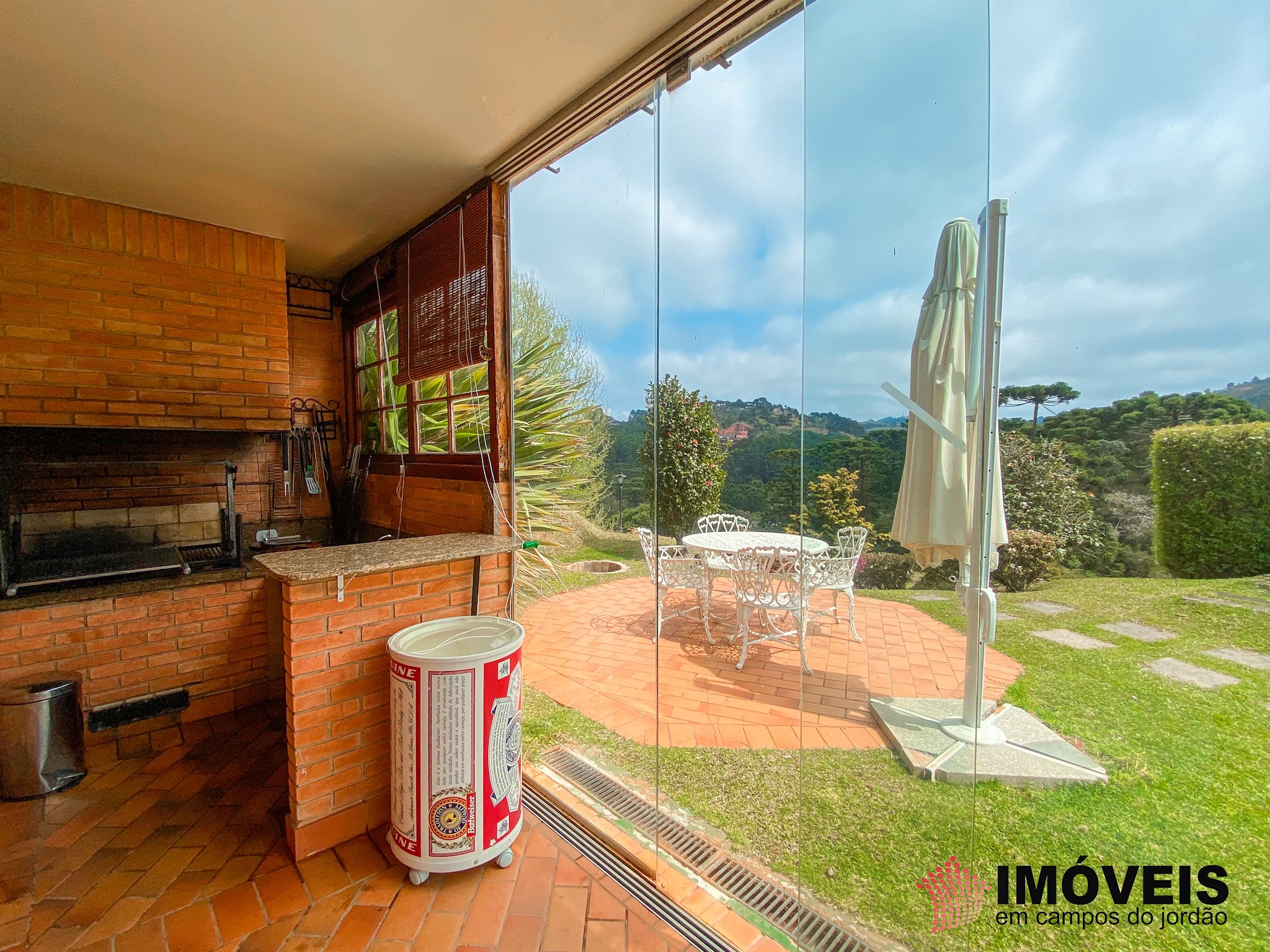 1 para Casas - Venda em Campos do Jordão