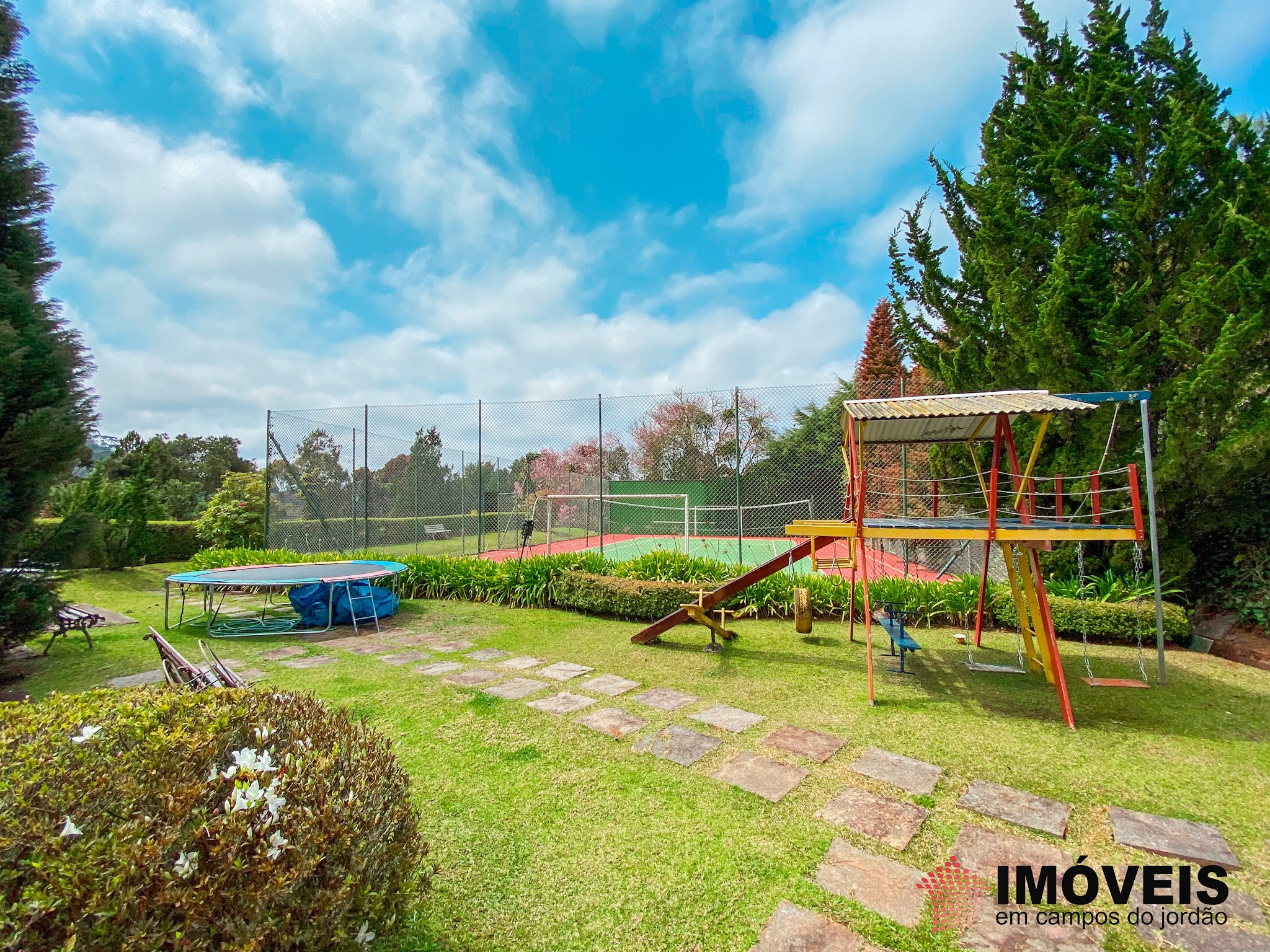 1 para Casas - Venda em Campos do Jordão