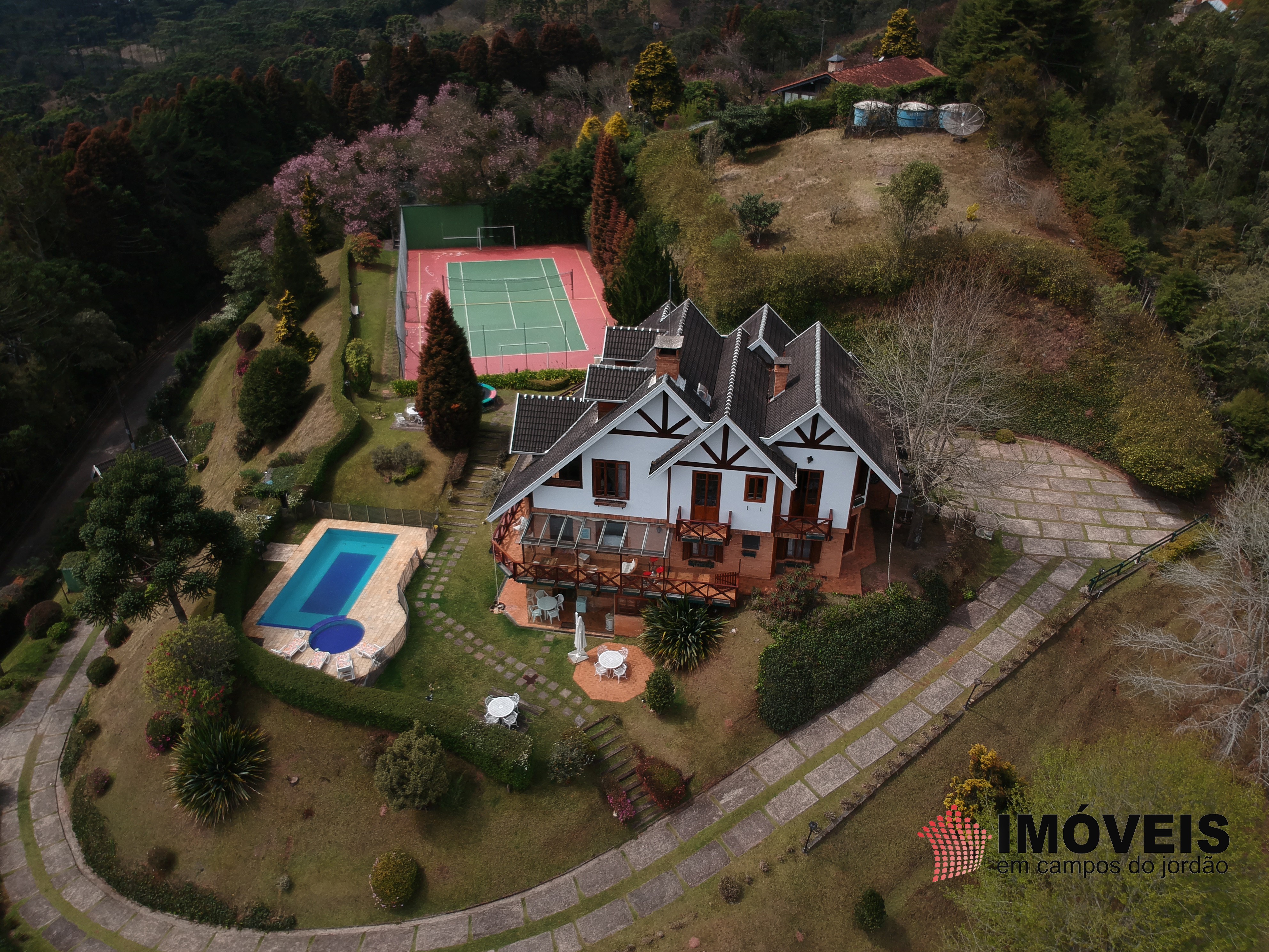 1 para Casas - Venda em Campos do Jordão