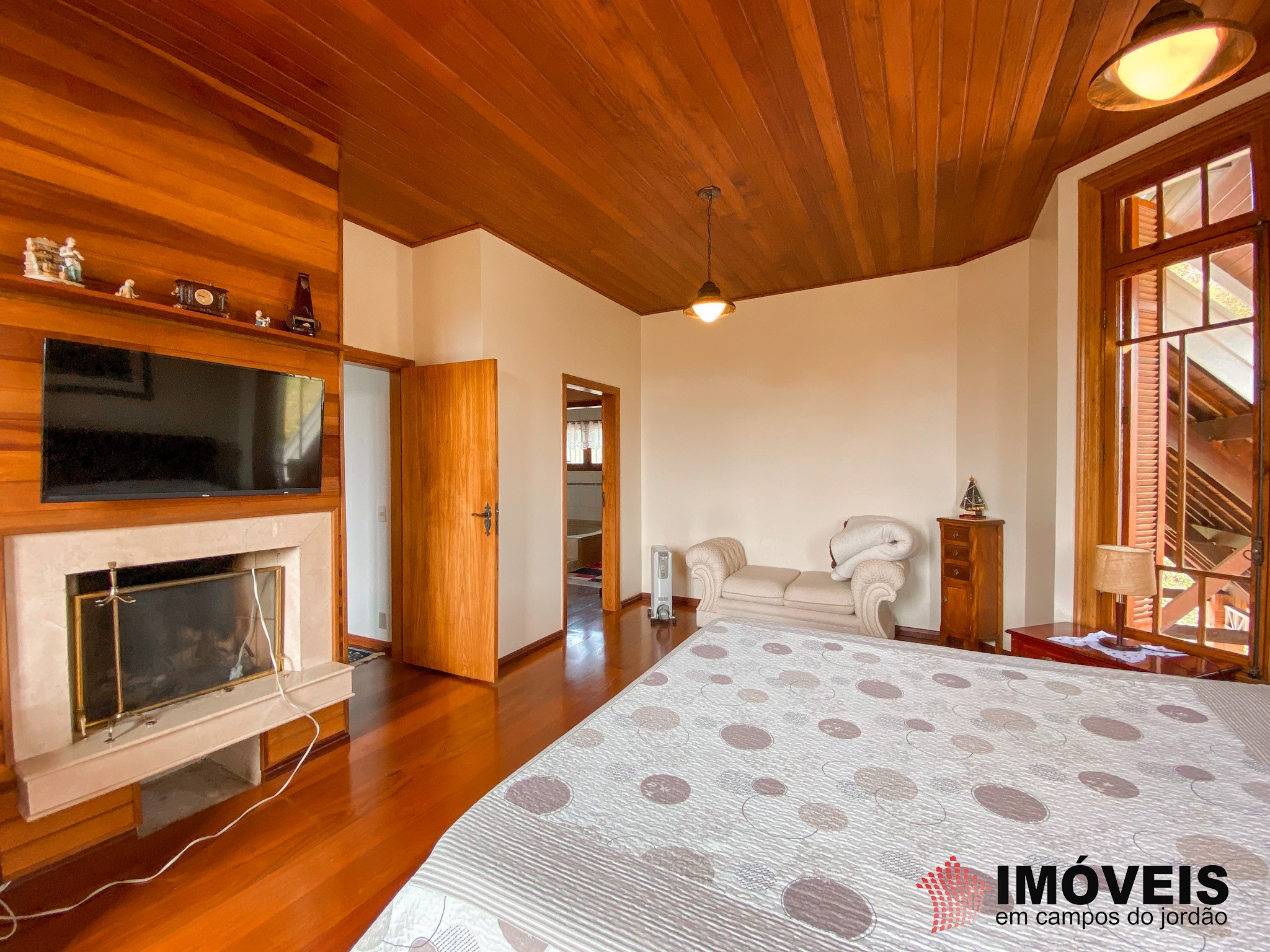 1 para Casas - Venda em Campos do Jordão