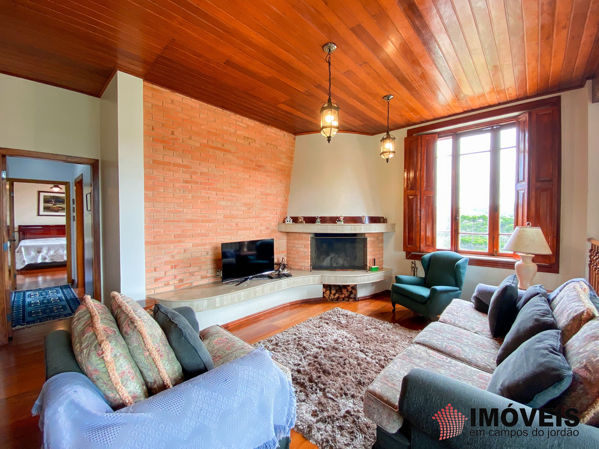 1 para Casas - Venda em Campos do Jordão
