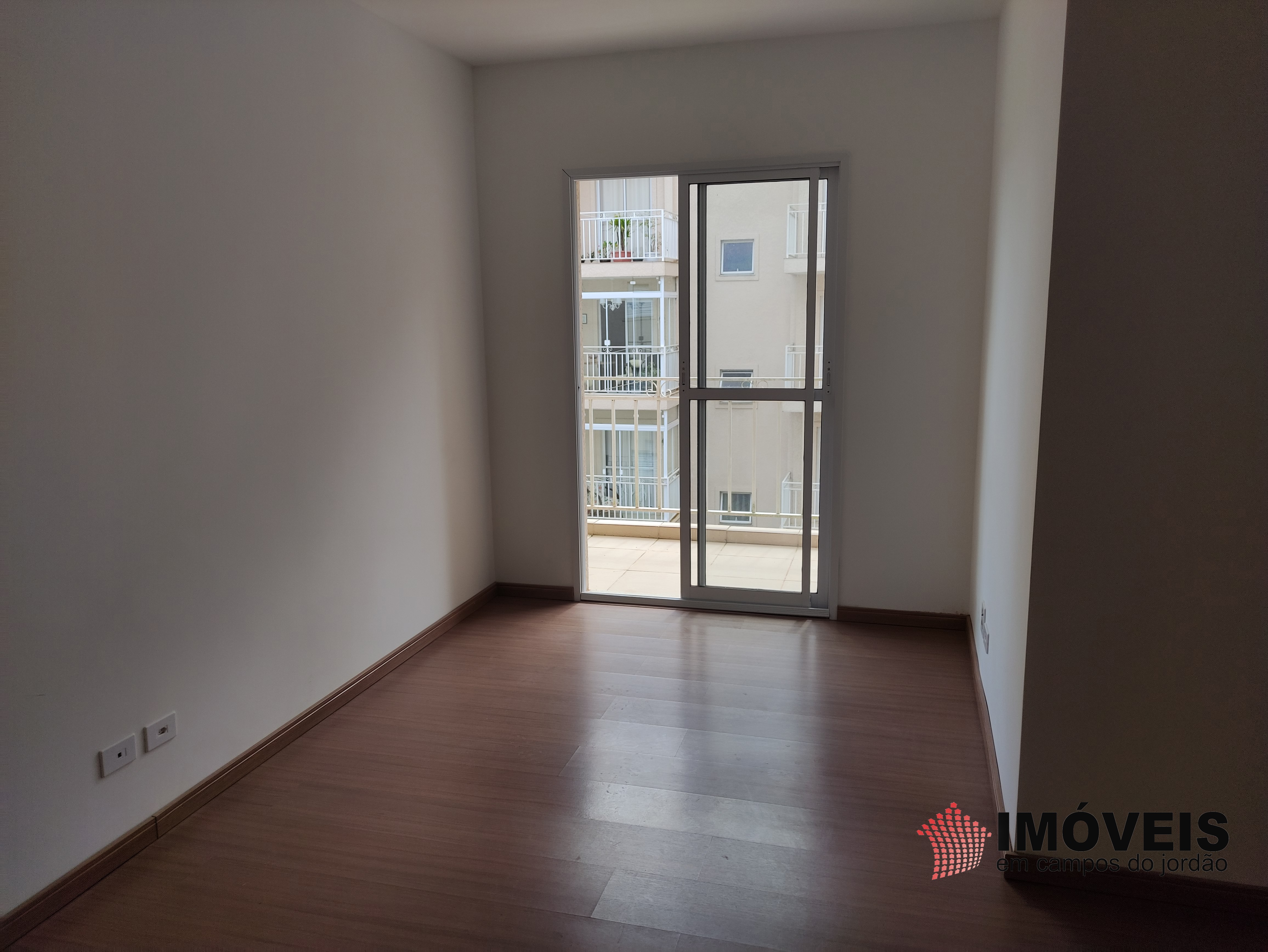 0 para Apartamentos - Venda em Campos do Jordão