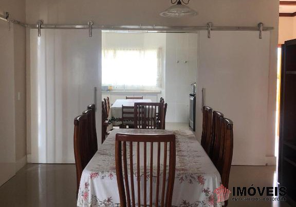 1 para Casas - Venda em Campos do Jordão