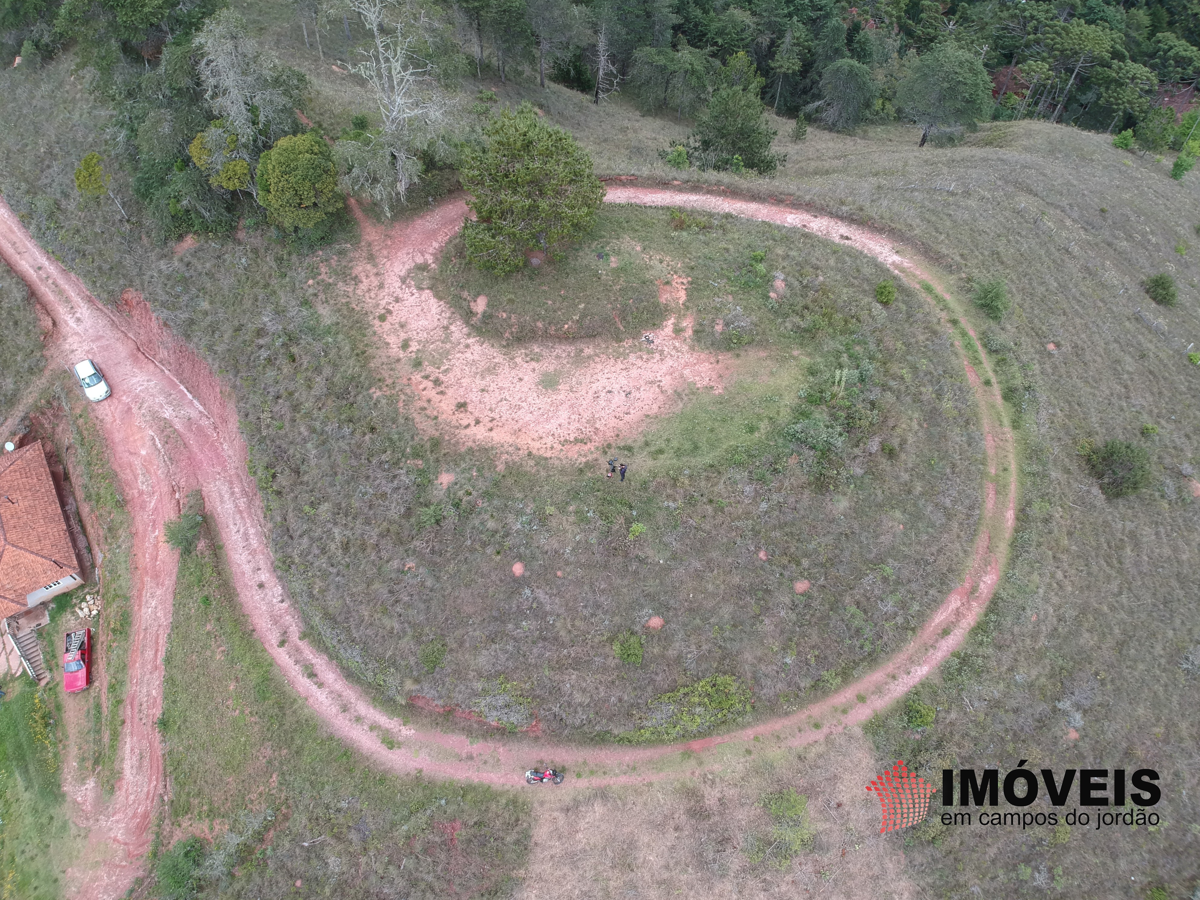 0 para Terrenos - Venda em Campos do Jordão