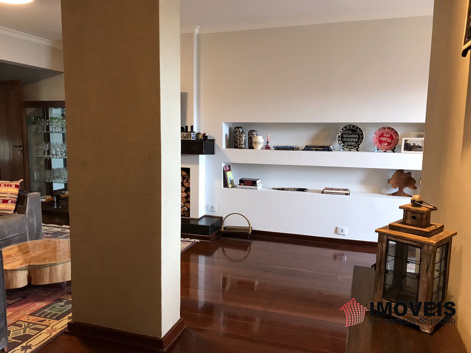 0 para Apartamentos - Venda em Campos do Jordão