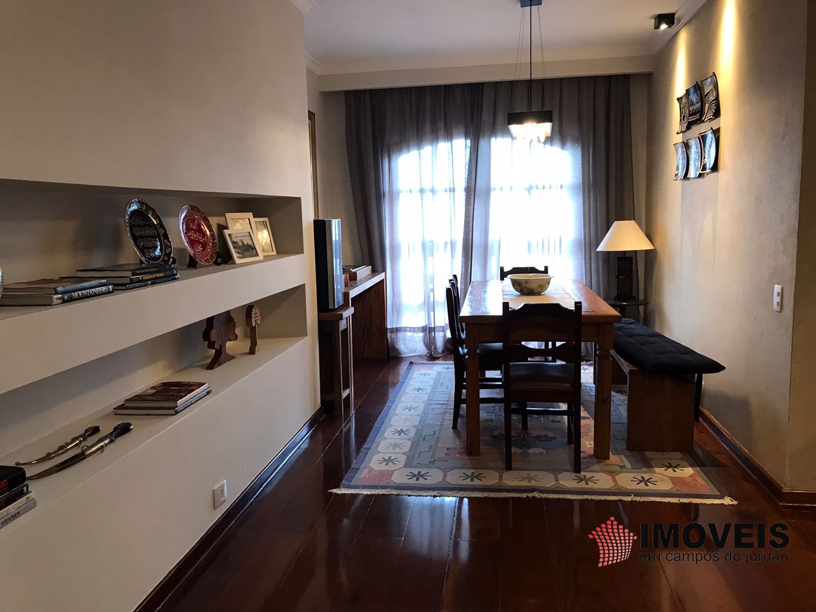 0 para Apartamentos - Venda em Campos do Jordão