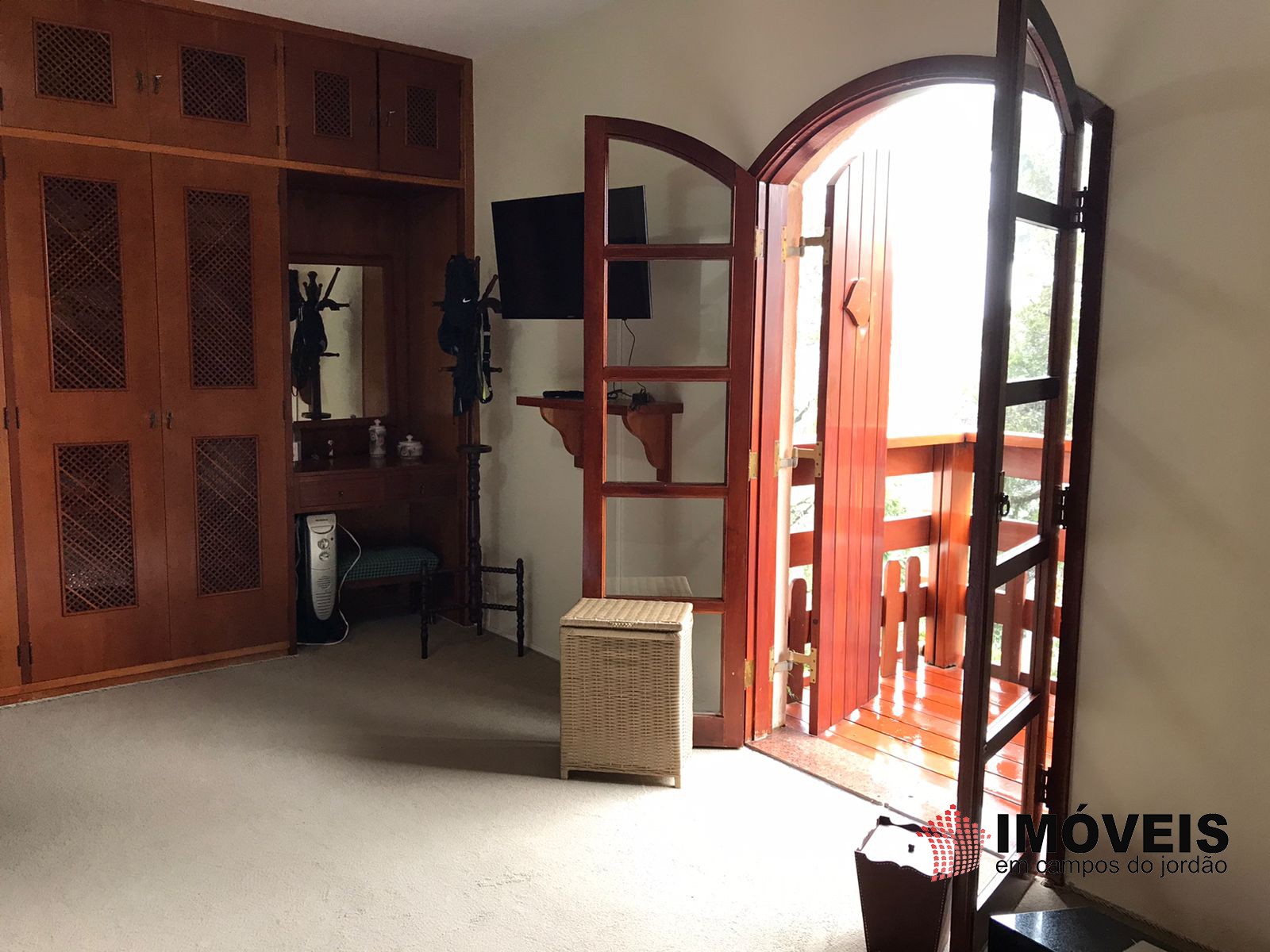 0 para Apartamentos - Venda em Campos do Jordão