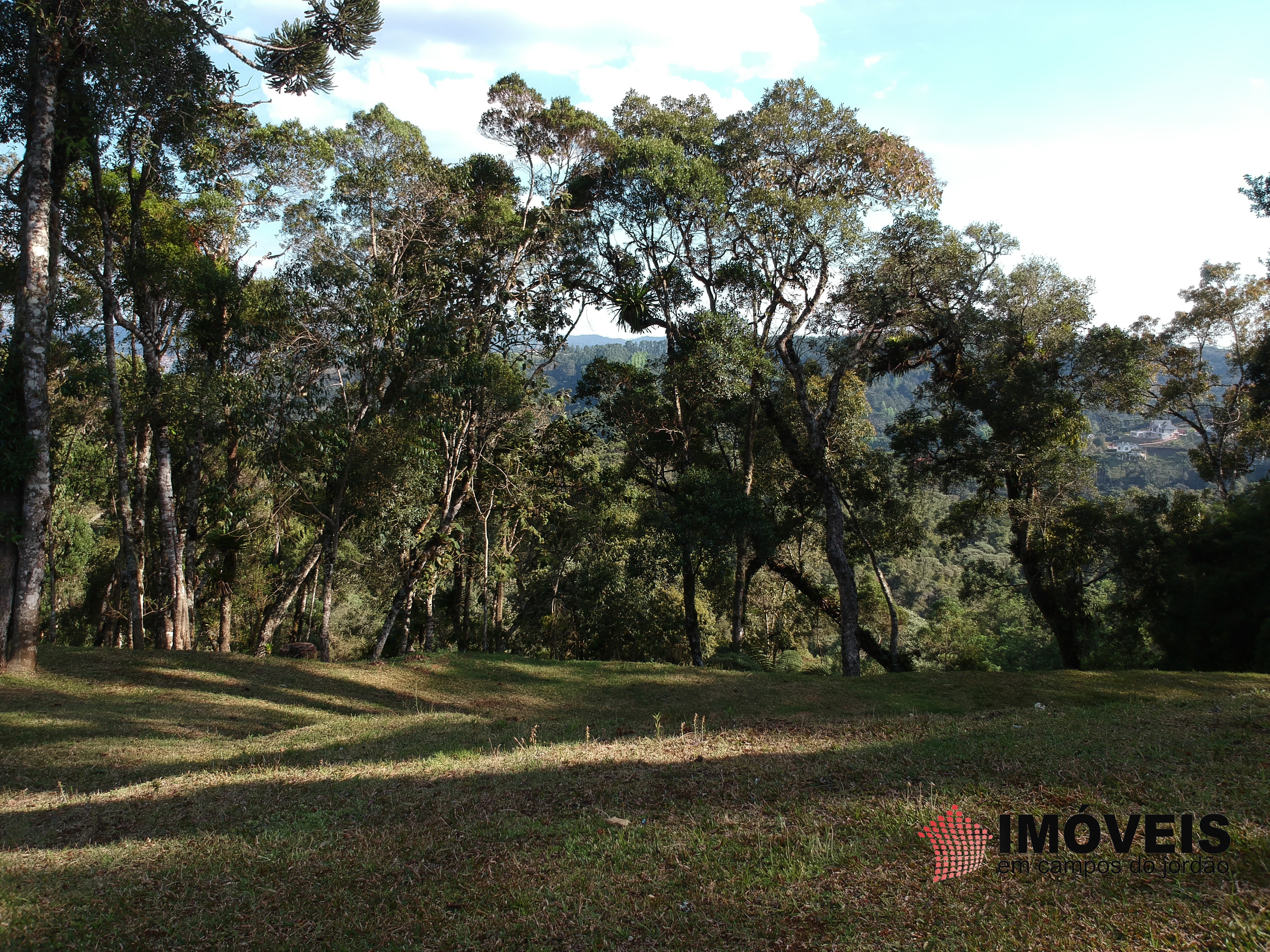 0 para Terrenos - Venda em Campos do Jordão