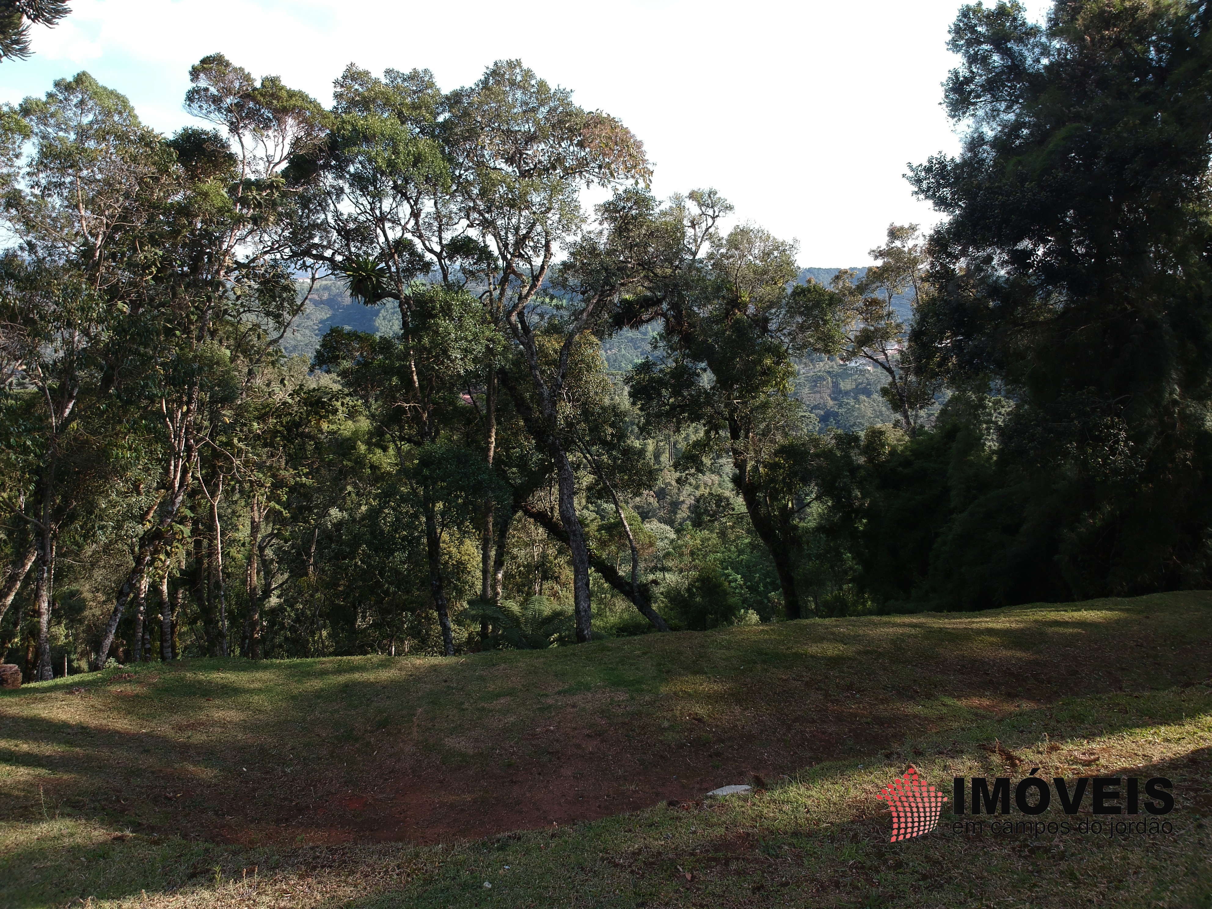 0 para Terrenos - Venda em Campos do Jordão