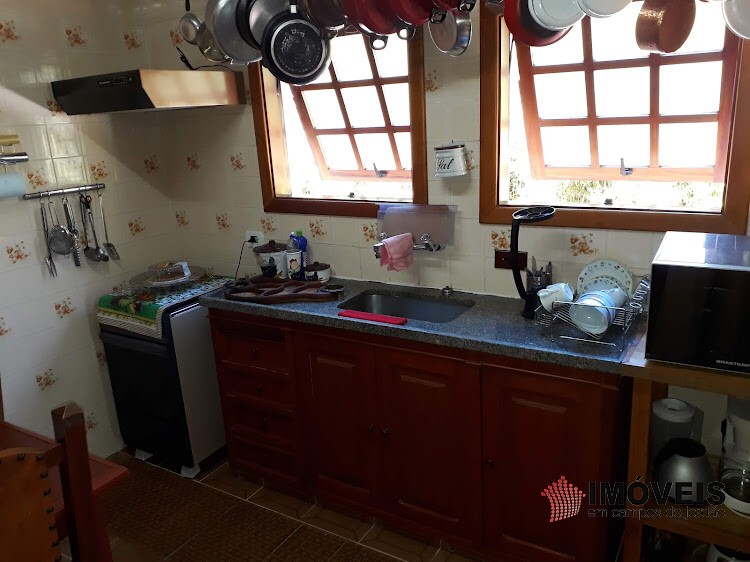 0 para Apartamentos - Venda em Campos do Jordão