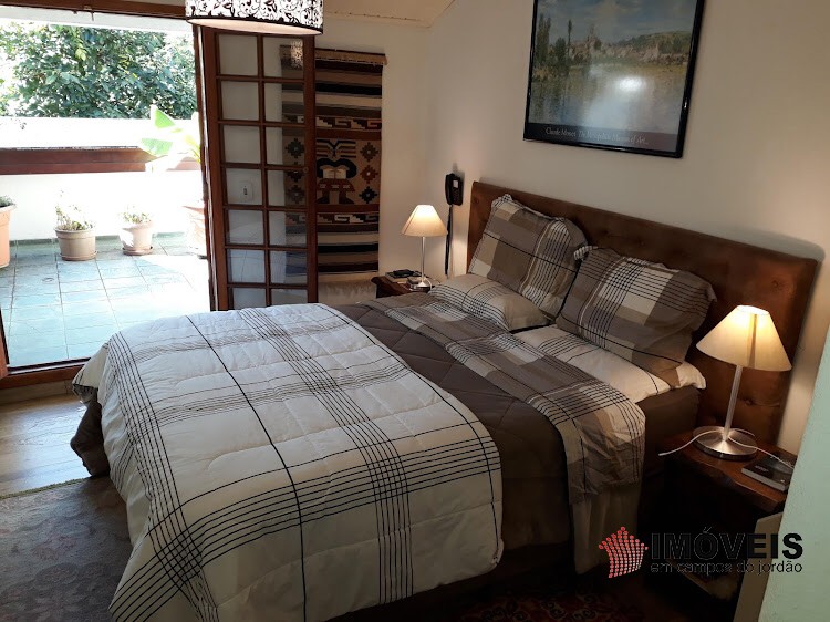 0 para Apartamentos - Venda em Campos do Jordão