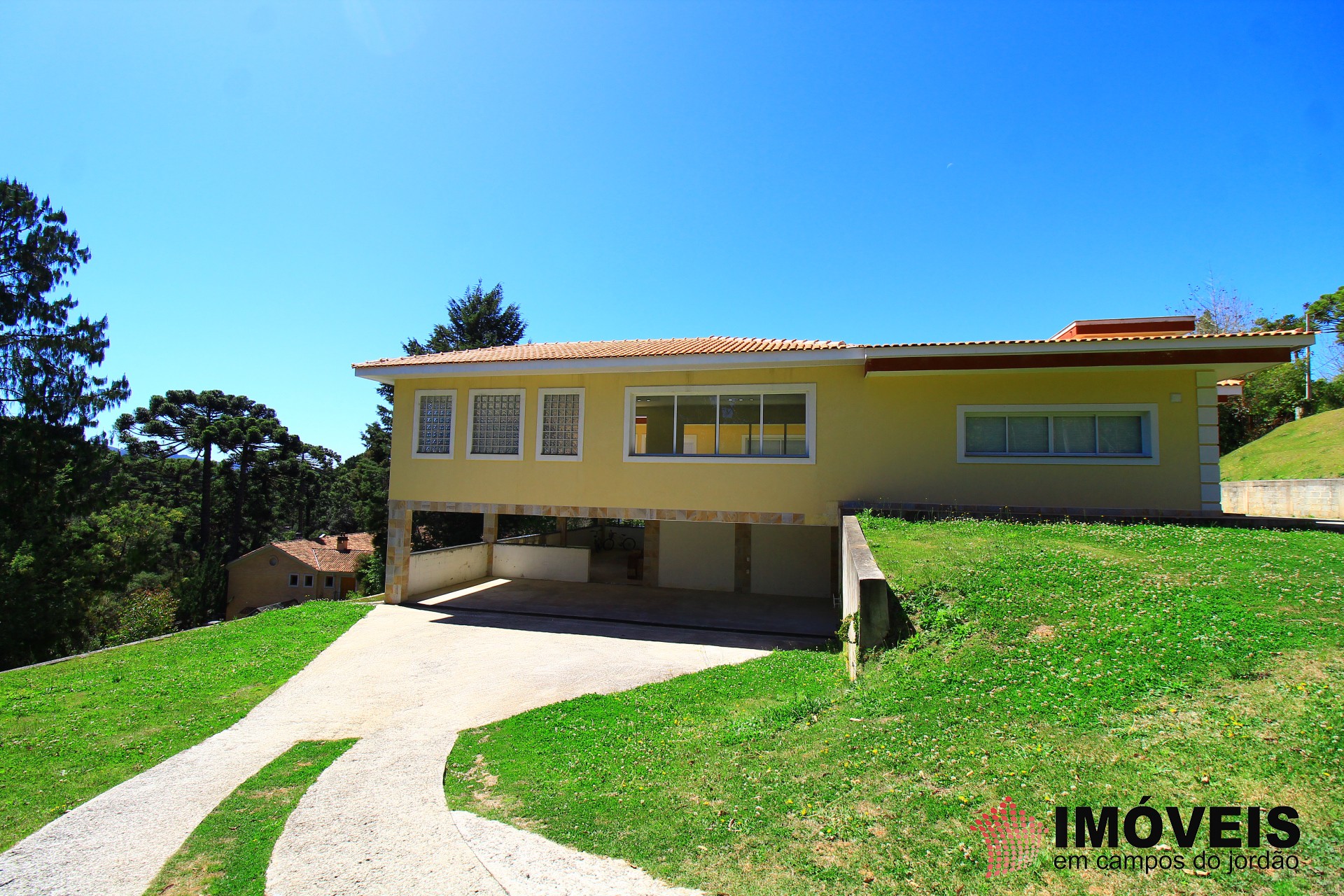 0 para Casas - Venda em Campos do Jordão
