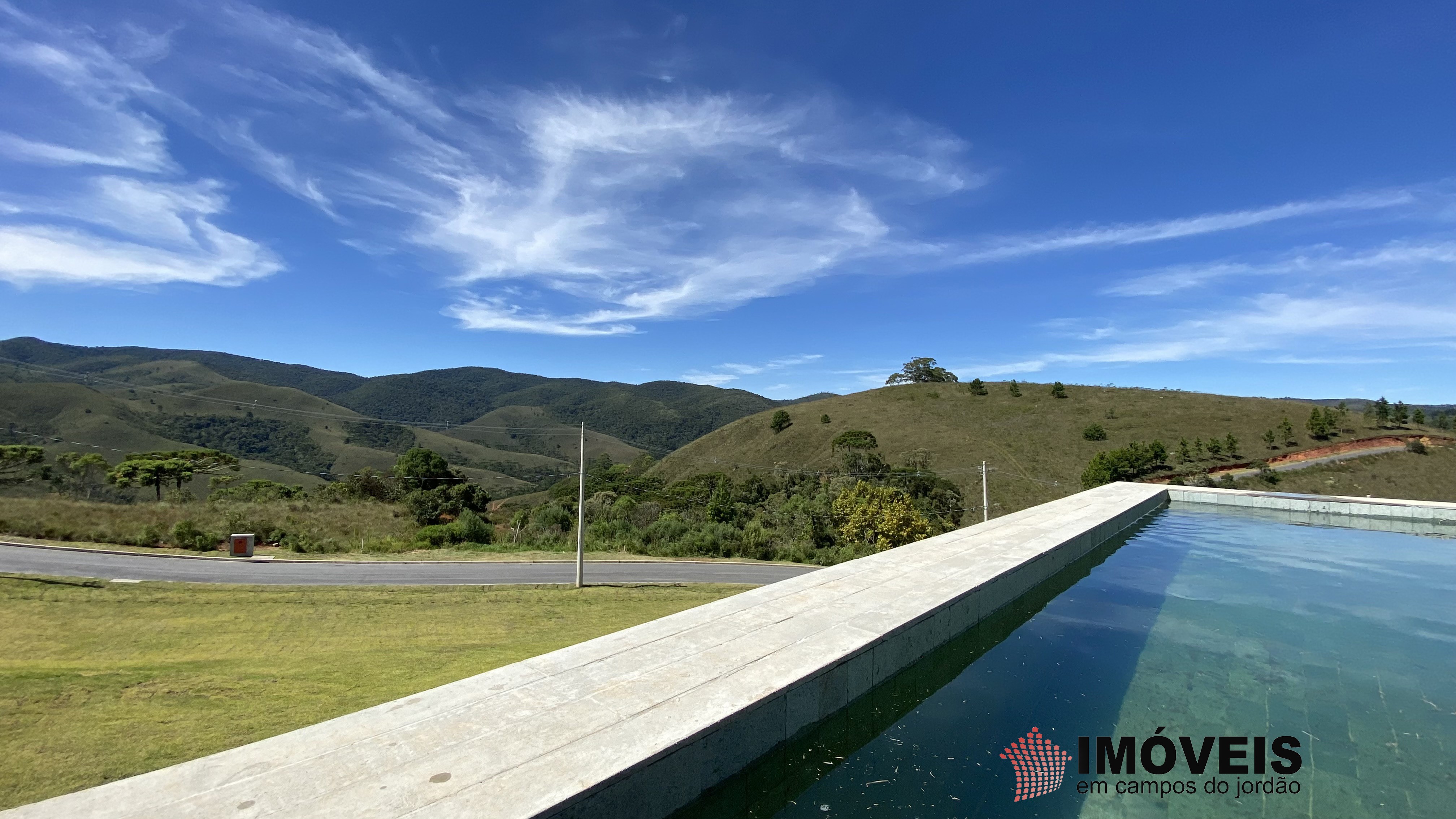 0 para Casas - Venda em Campos do Jordão
