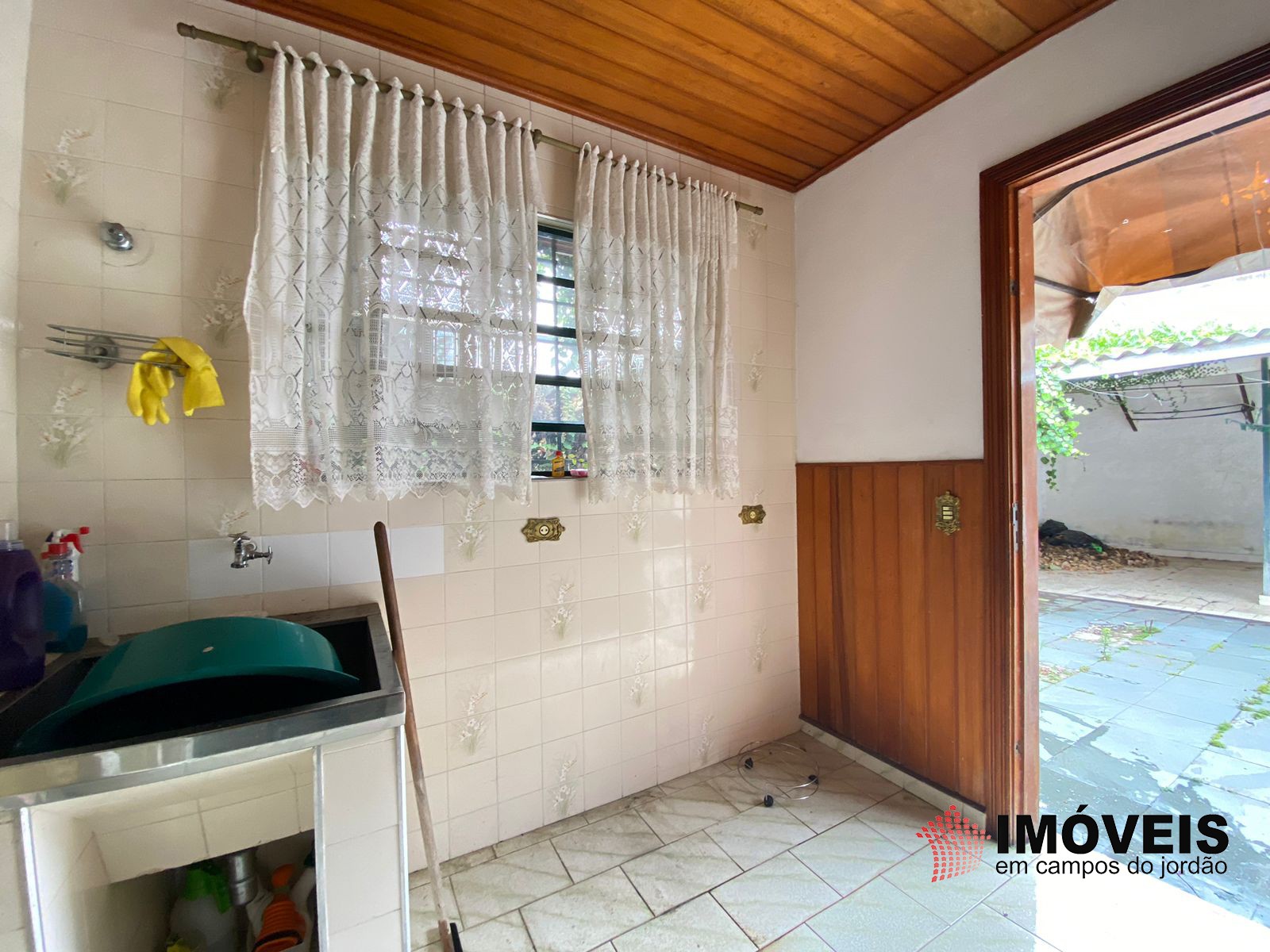 0 para Casas - Venda em Campos do Jordão