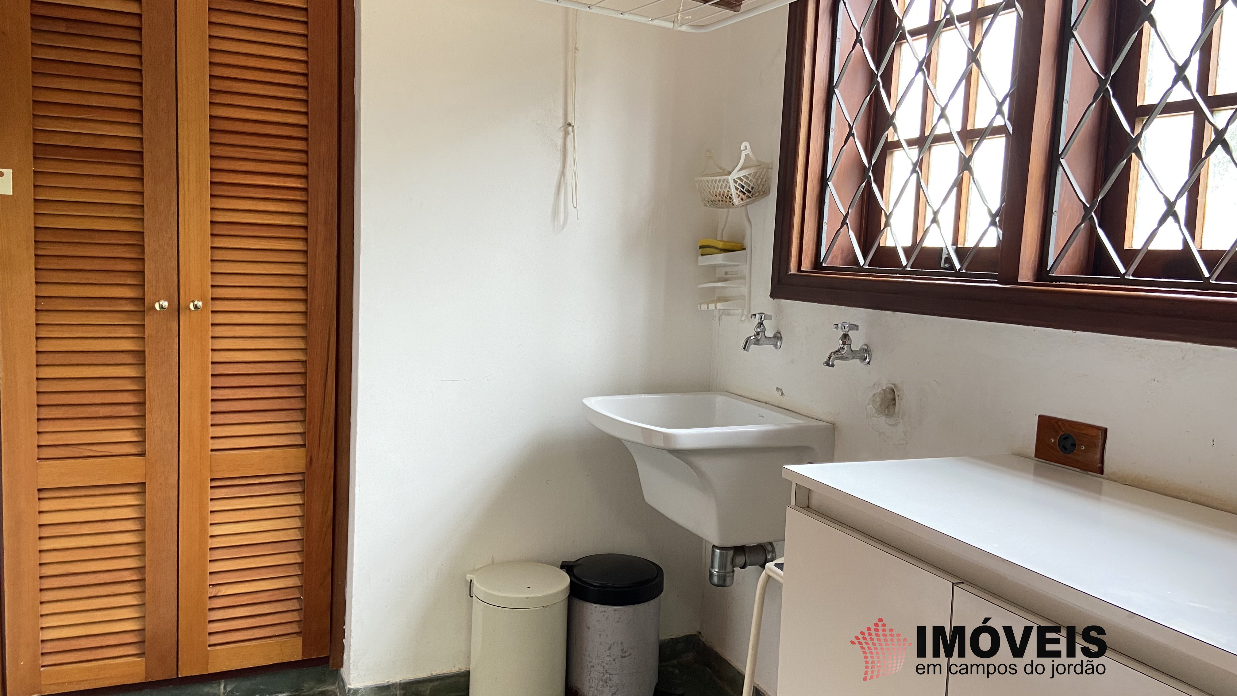 0 para Apartamentos - Venda em Campos do Jordão